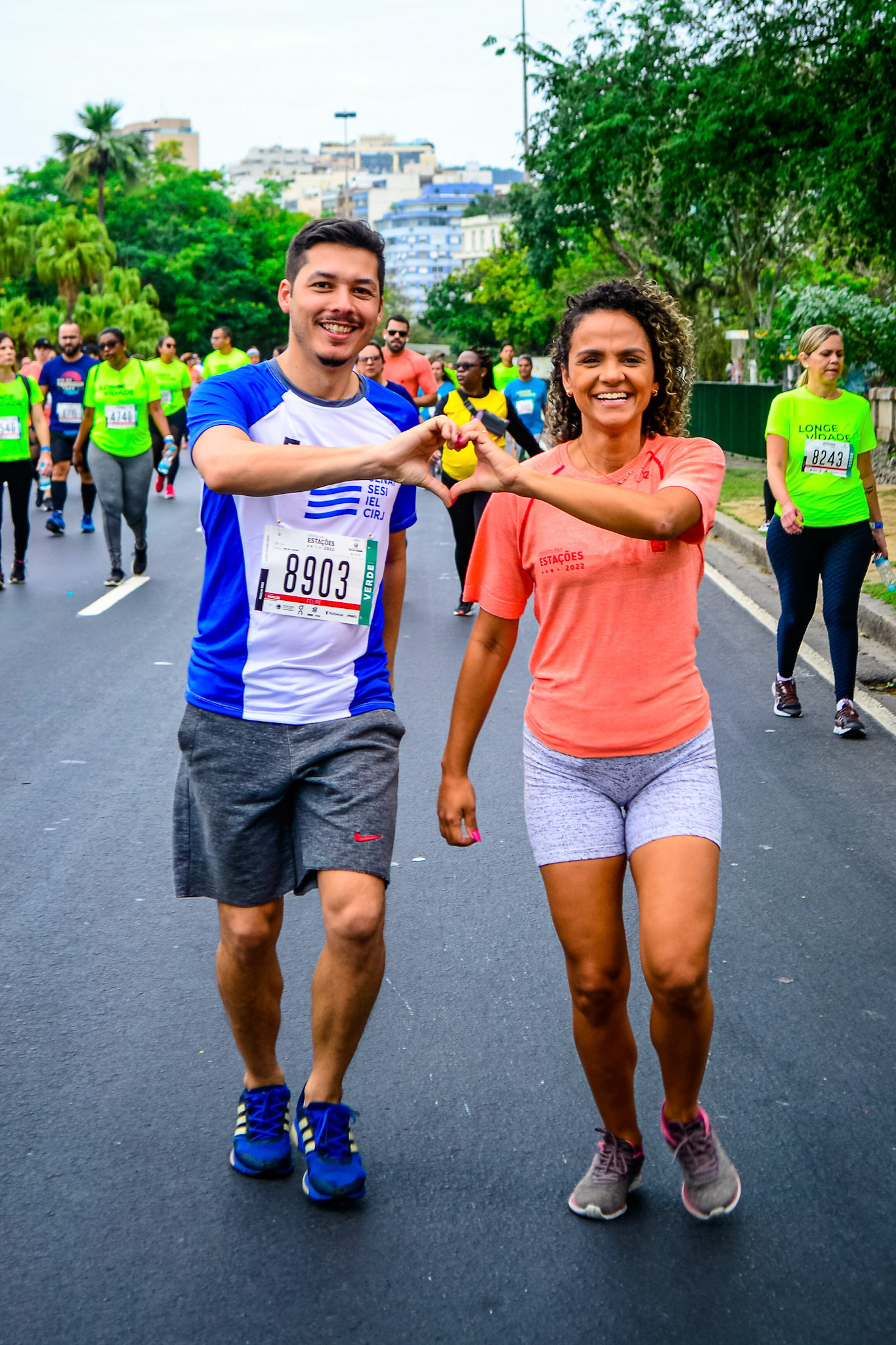 Rio de Janeiro, Brasil - 25 de setembro de 2022: casal participa da corrida Circuito das Estações, etapa primavera