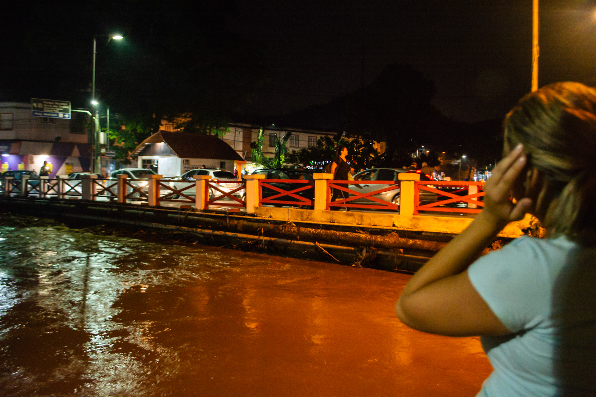 Chuva forte causa alagamentos em diversos pontos de Petrópolis (RJ - 31 de outubro de 2023