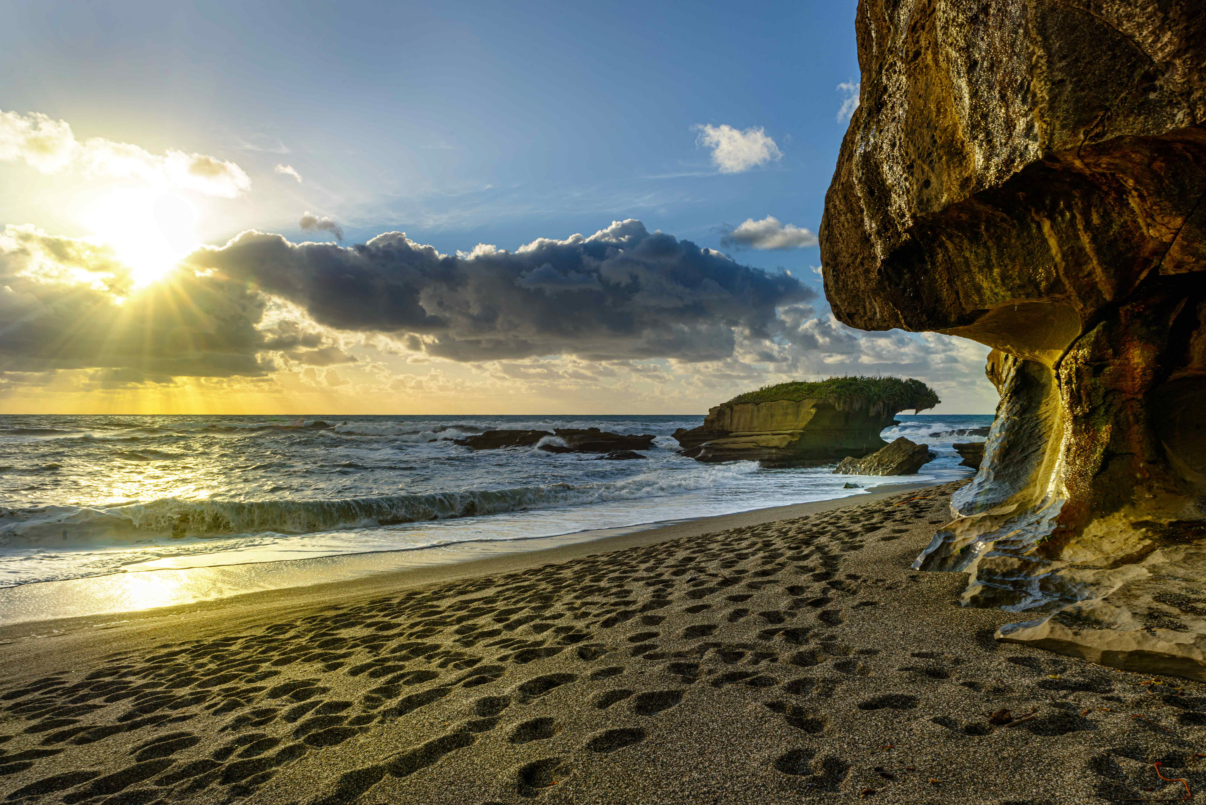 Te Miko Beach, Punakaiki, West Coast New Zealand