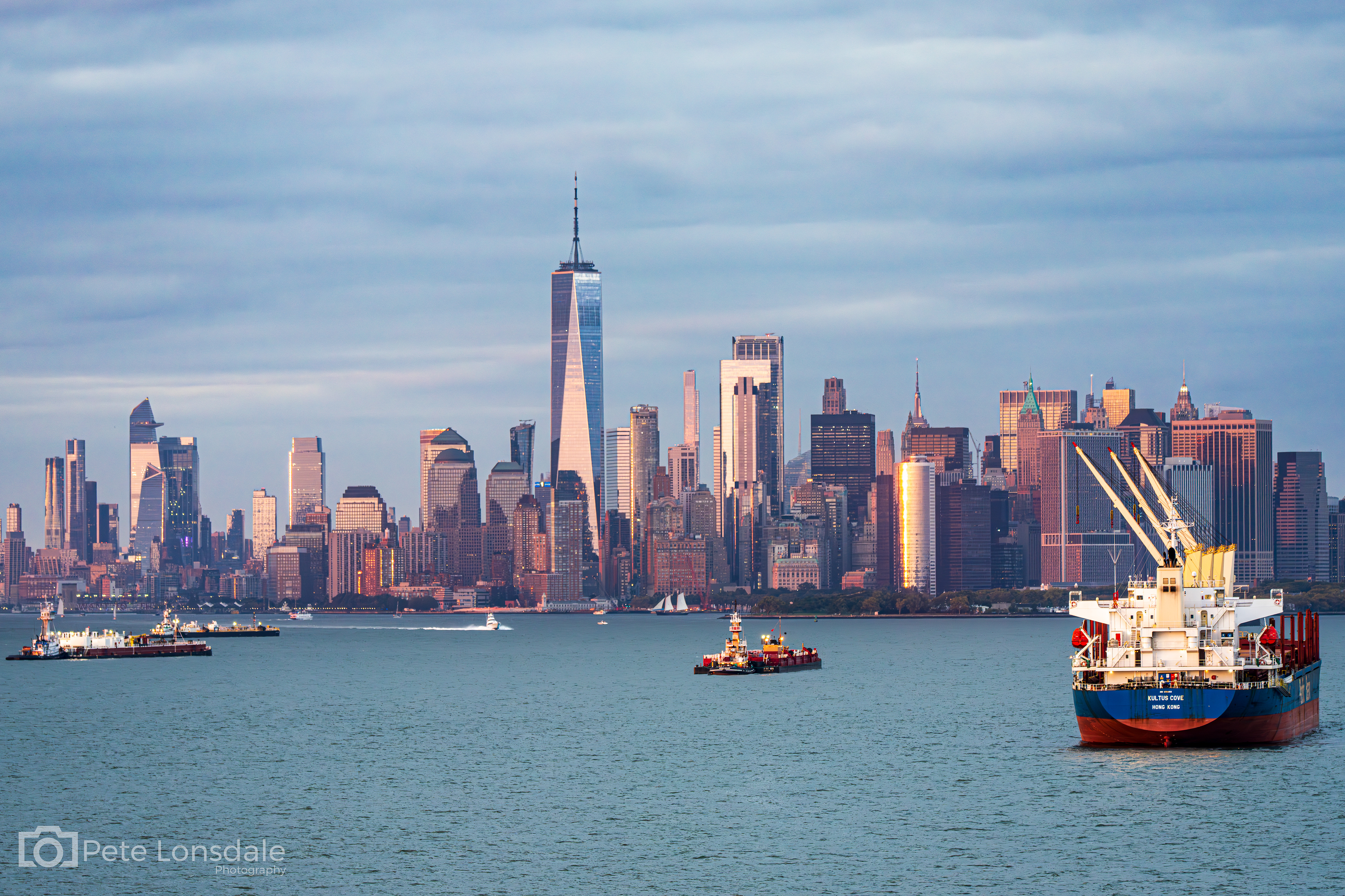 Manhattan harbour, New York, USA