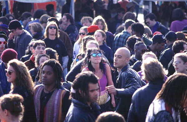 Aaron Trinder - Trinder Films - FREE PARTY A FOLK HISTORY