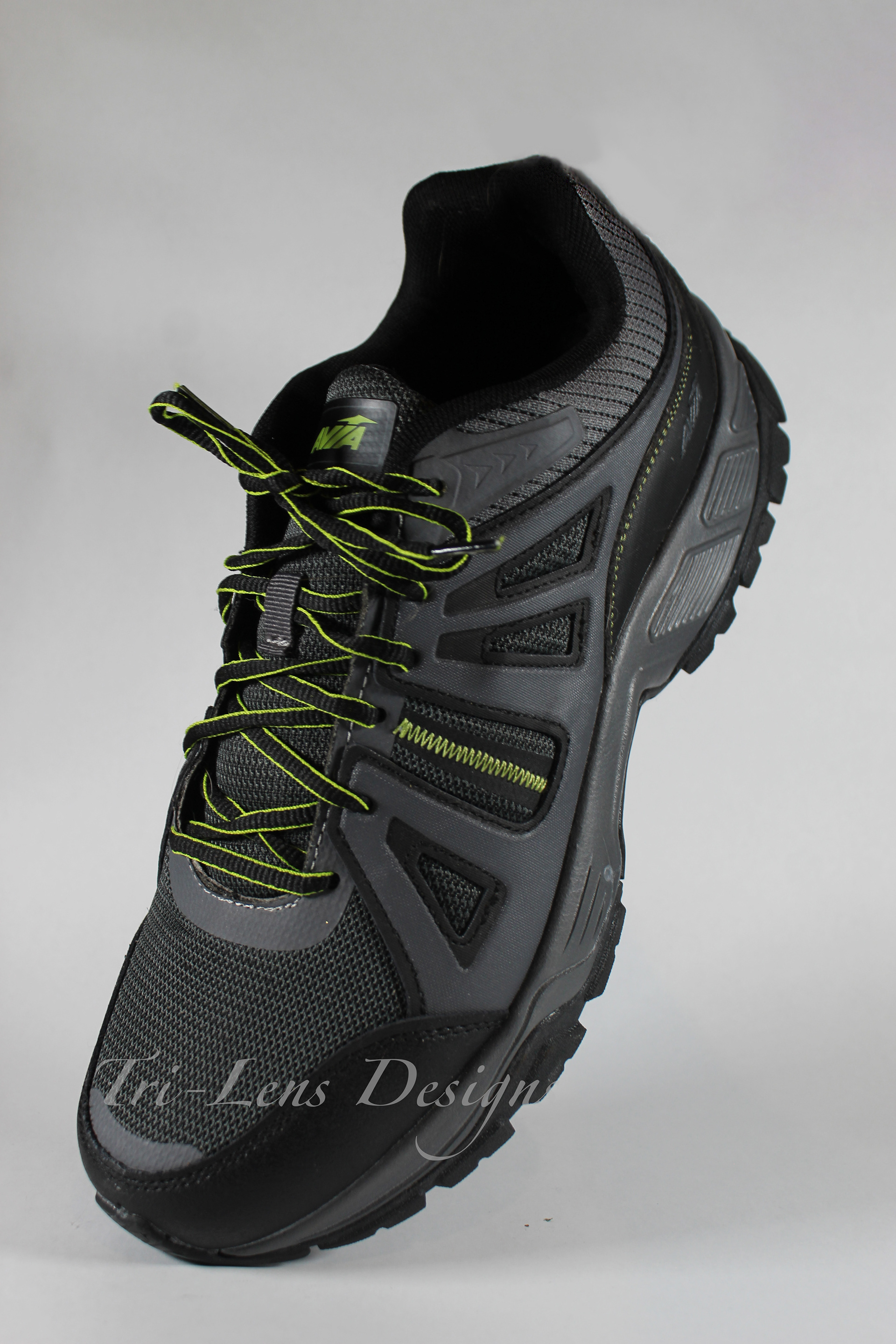 Tennis shoe product photography