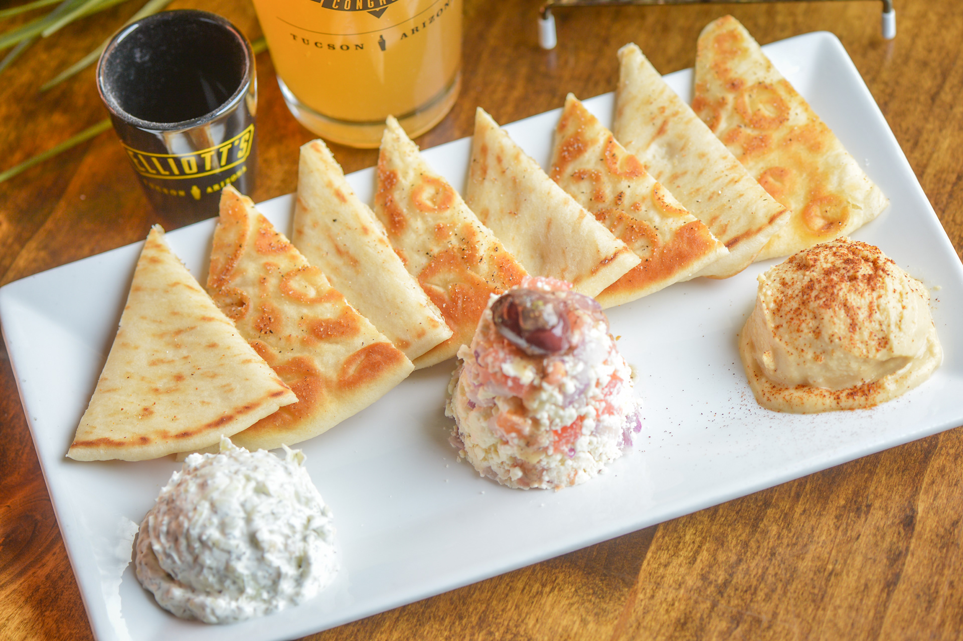 Hummus & Tzatziki Plate