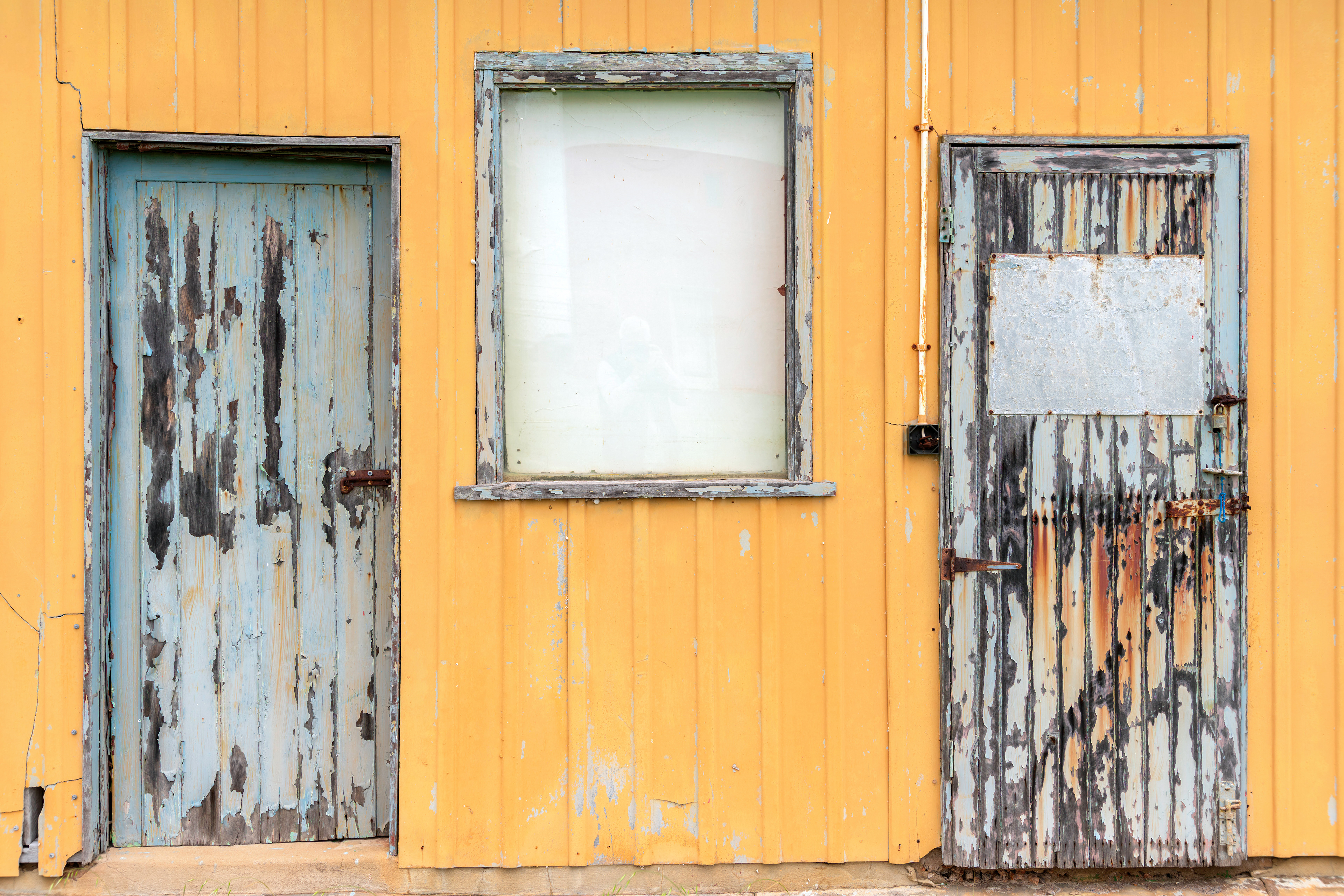 Two Doors and a Window, Geraldton