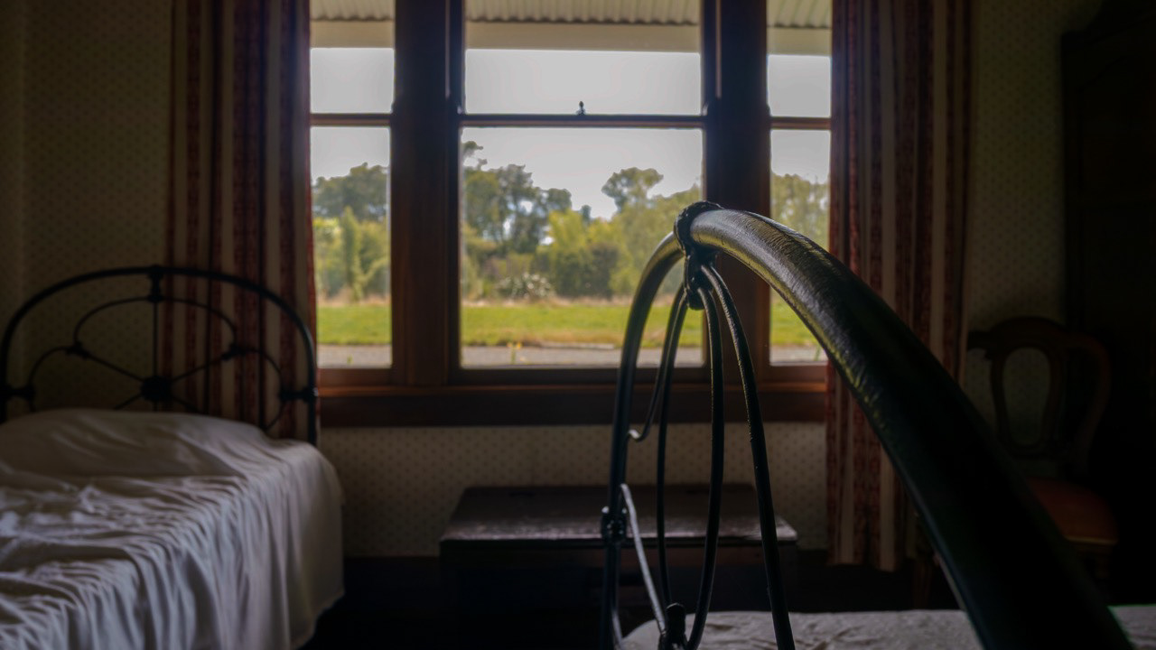 1840s Workers Cottage (bedroom details)