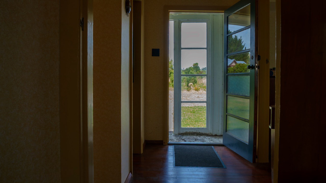 1940s New Zealand State House (INT to EXT)