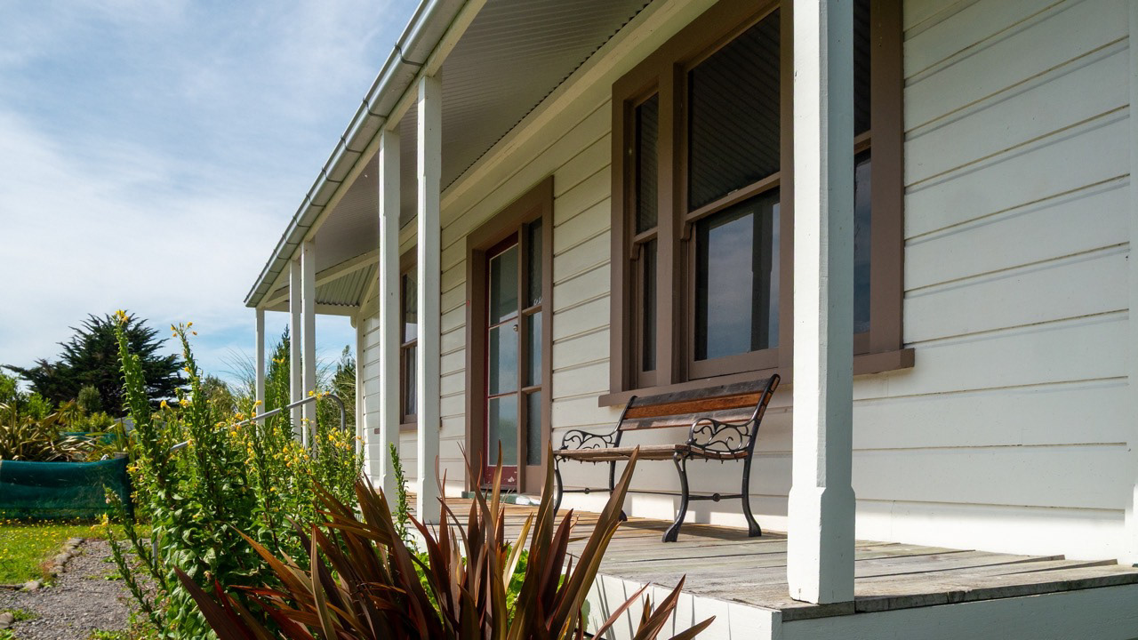 1840s Workers Cottage (porch)
