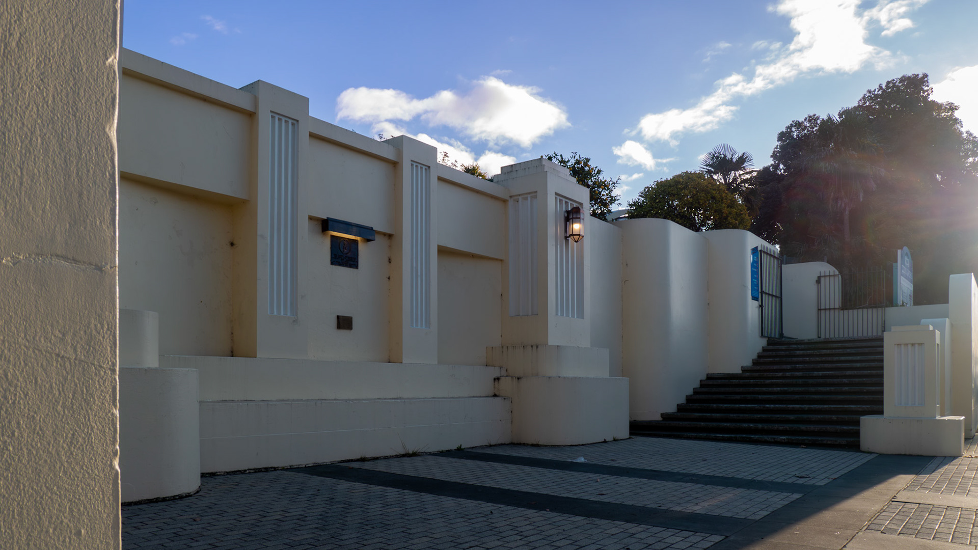 Cooks Gardens Entrance