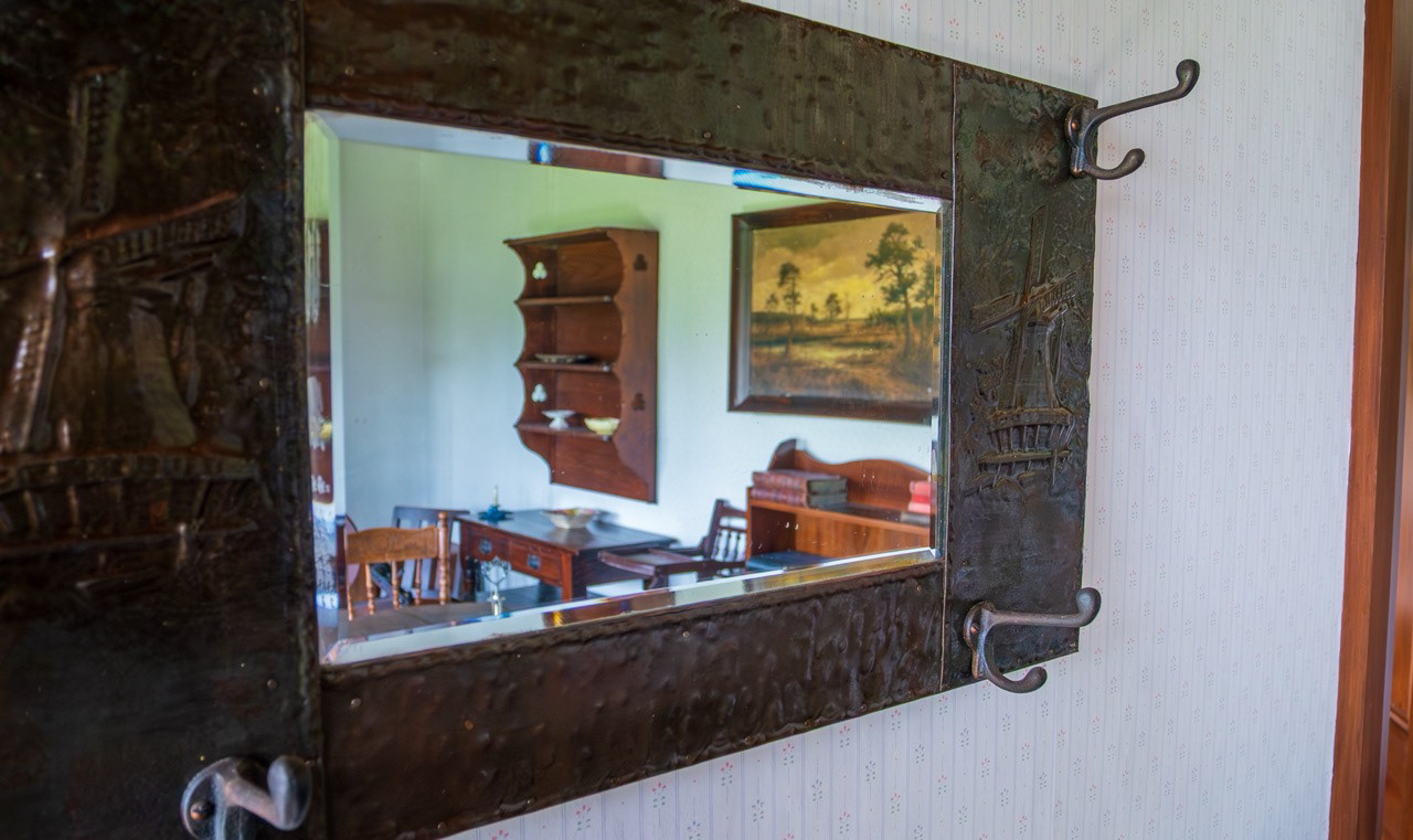 1840s Workers Cottage (details)