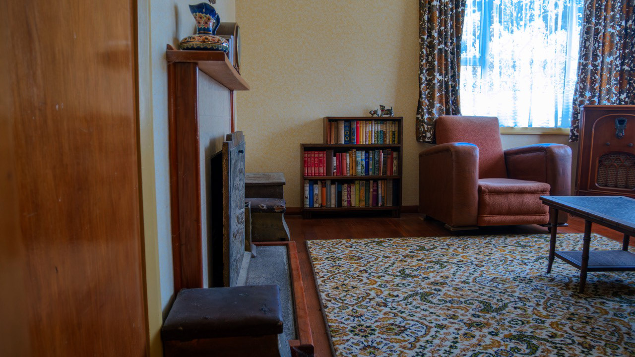 1940s New Zealand State House (living room)