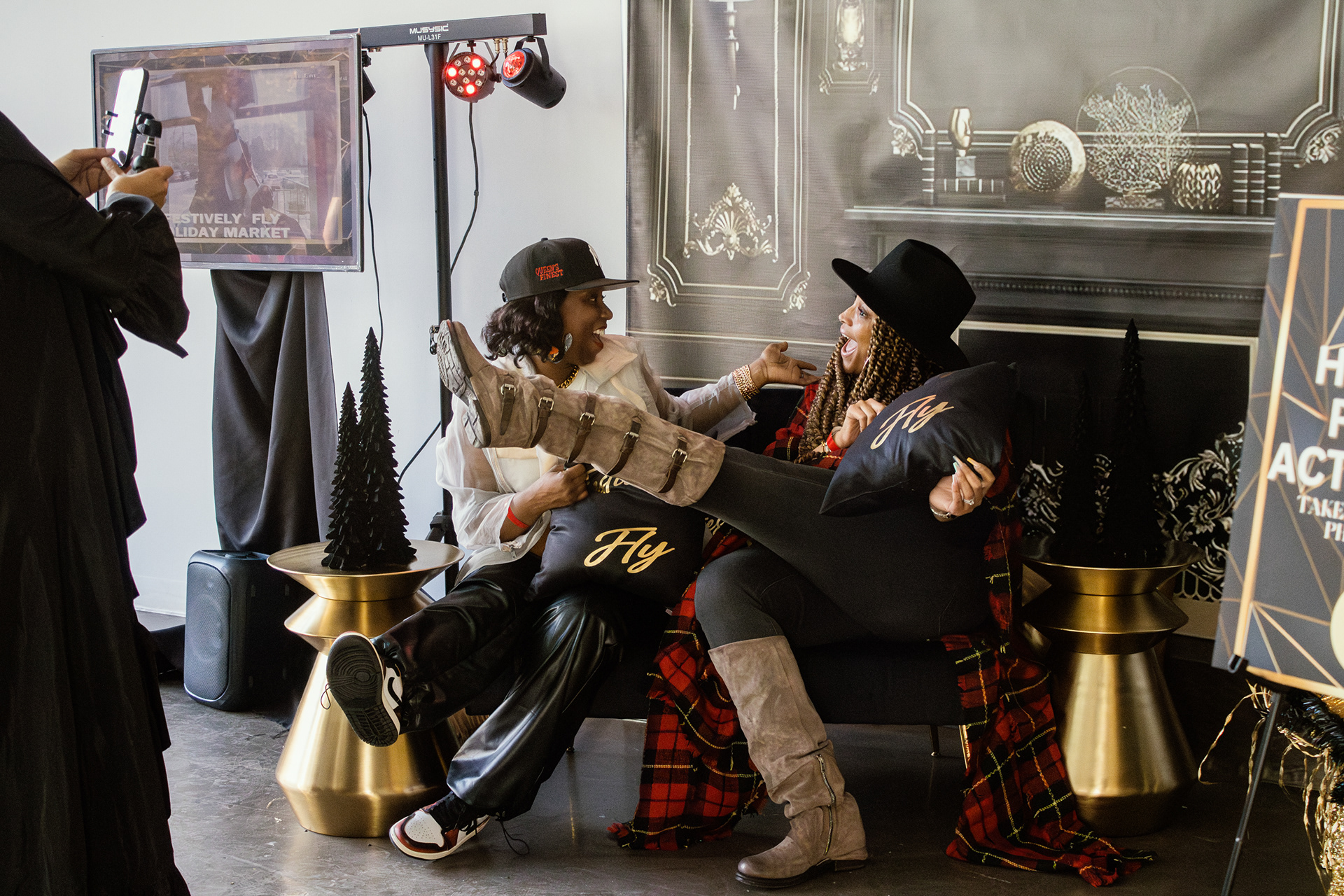 Festively Fly Holiday Market 2023 (Photo by Vashti Oliver)