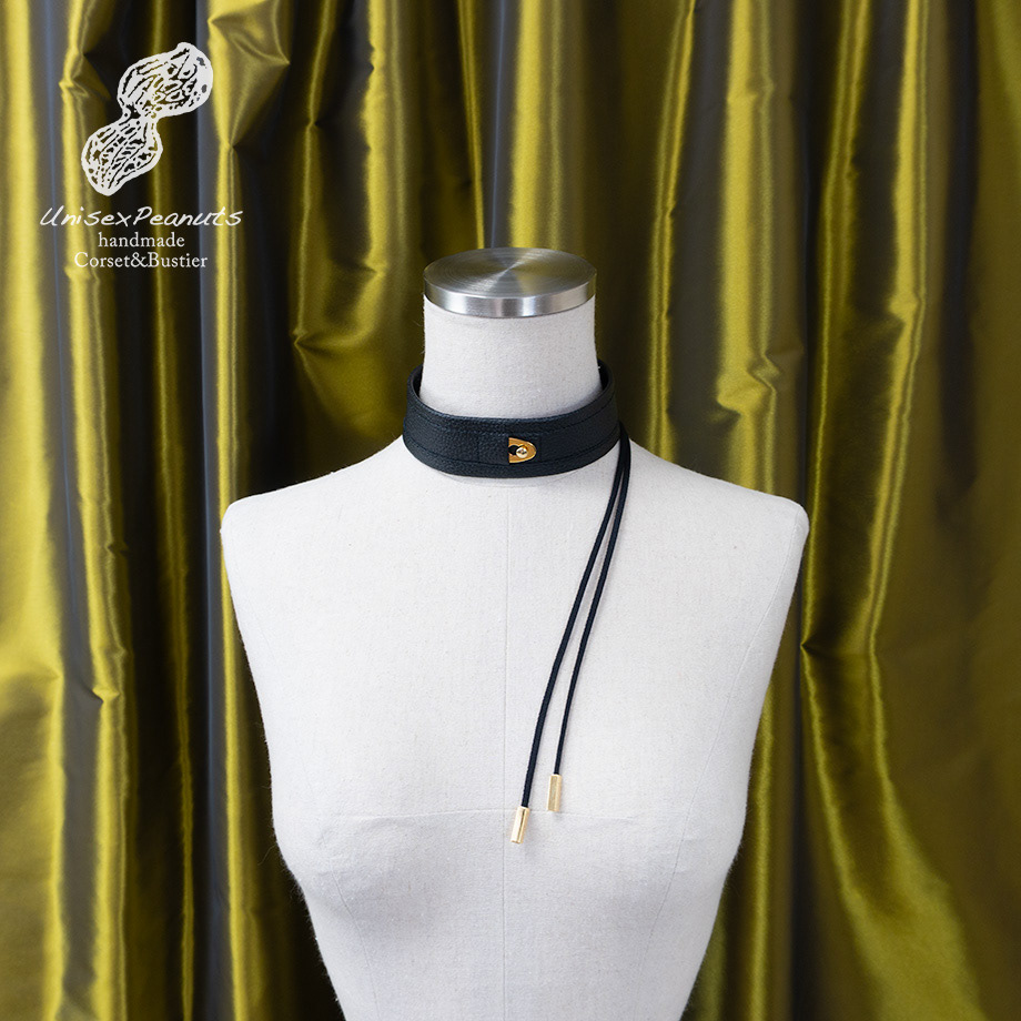 2026/3 Neck Belt/Black lace up "Gold clasp"