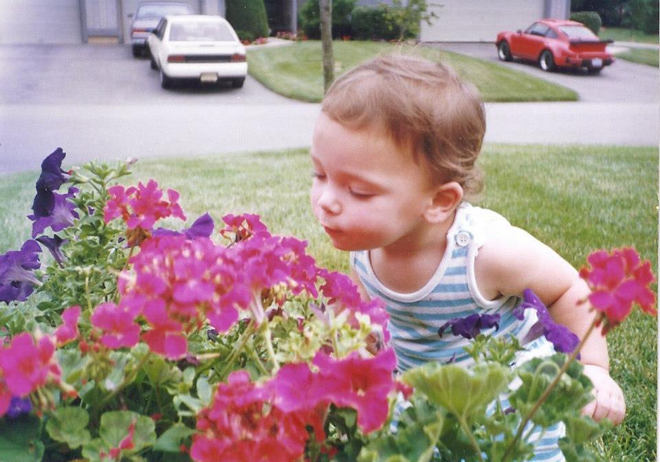 Sniffin' flowers since 1989.
