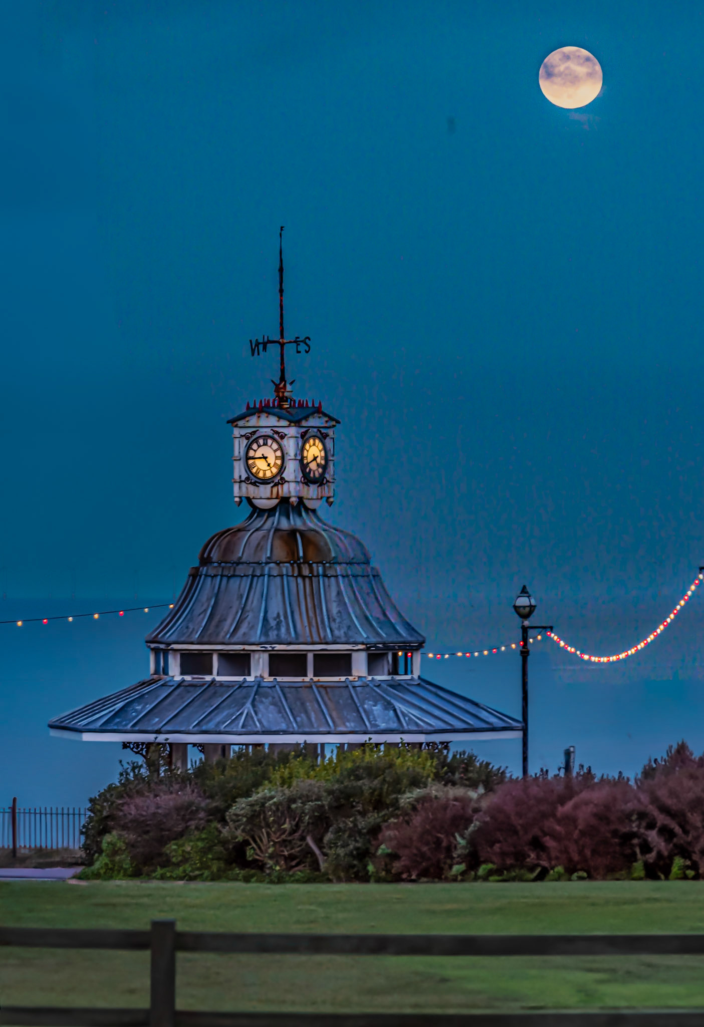 Full Moon over Broadstairs Shelter