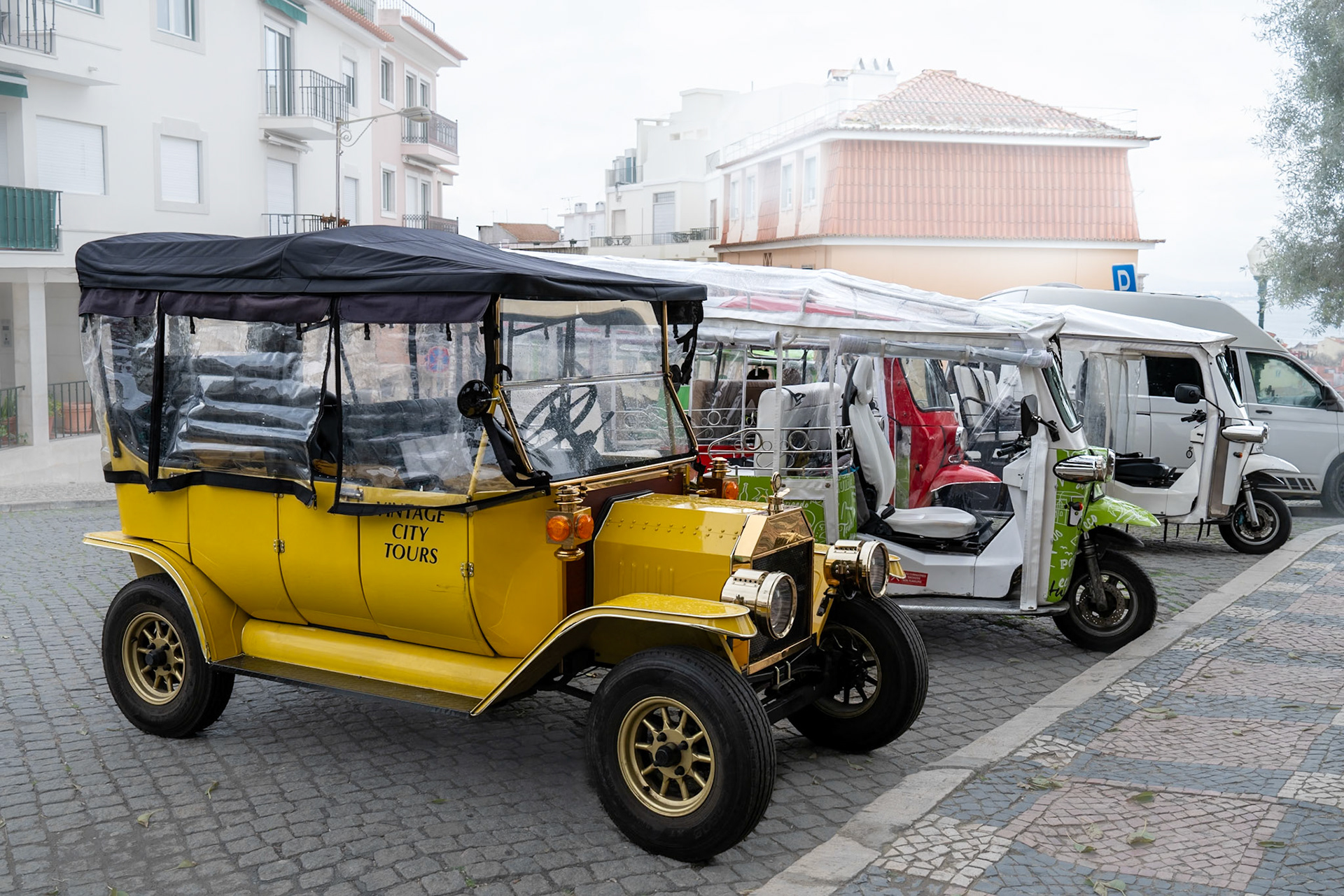 Tourist Stop - Lisbon