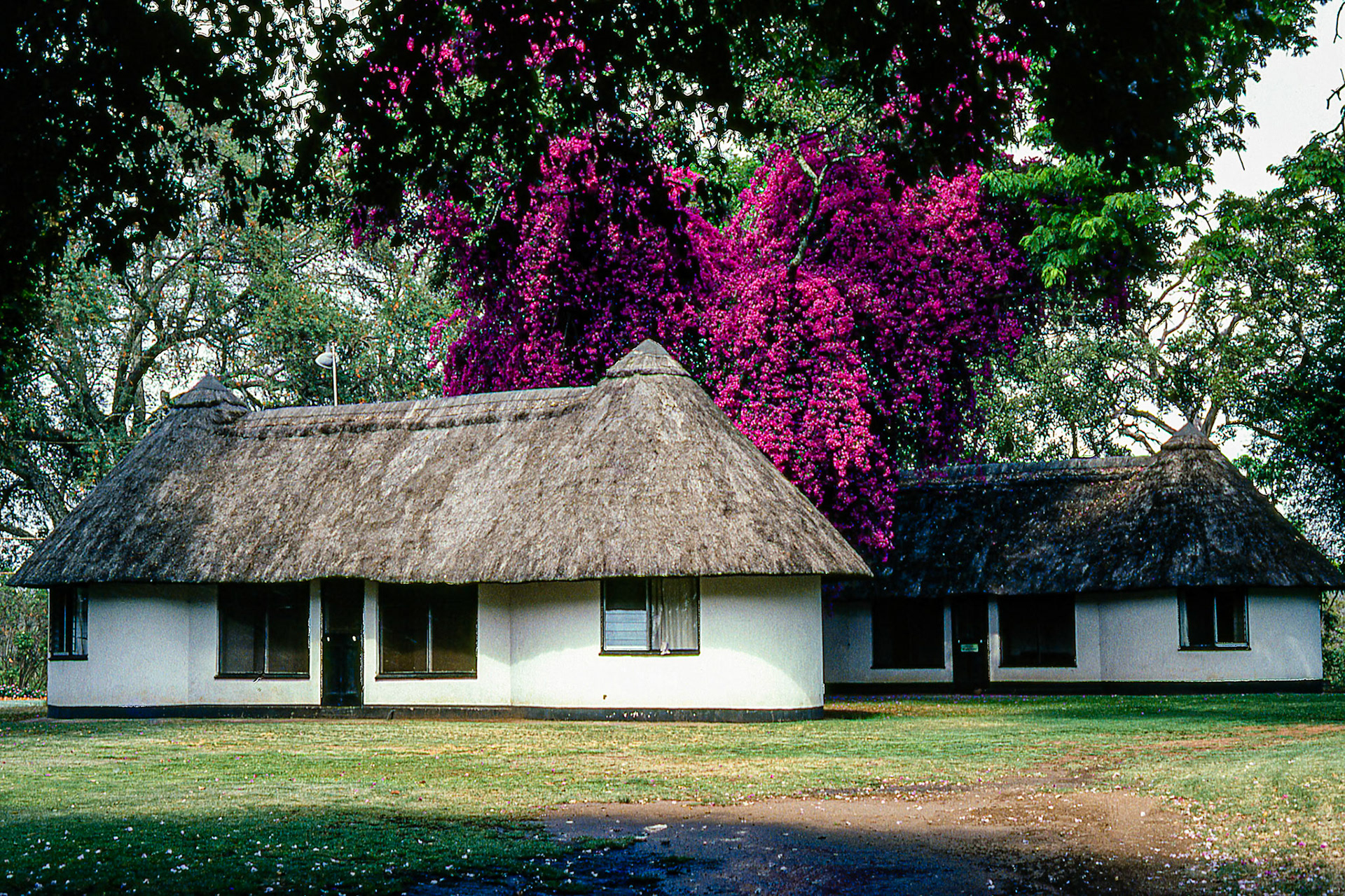 Bubye River Hotel - Zimbabwe (formerly Rhodesia)