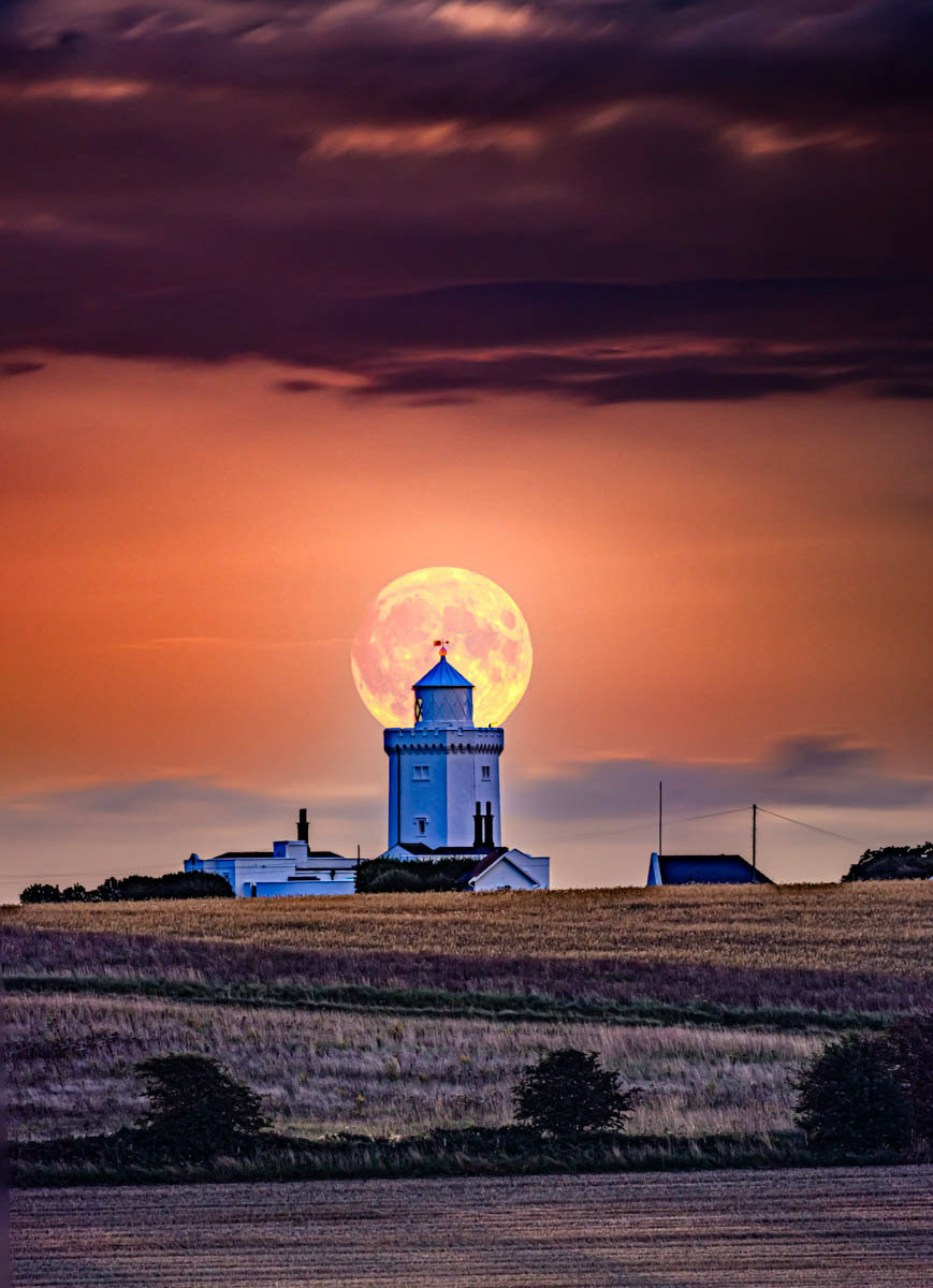 Supermoon over S. Foreland Lighthouse