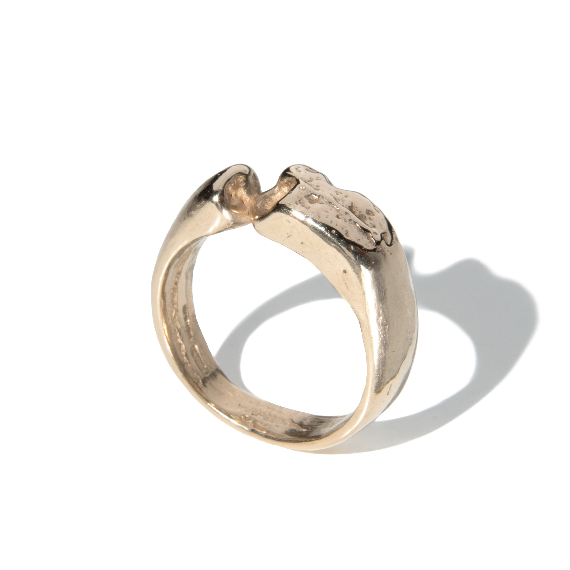 Earth cast signet ring 7.3