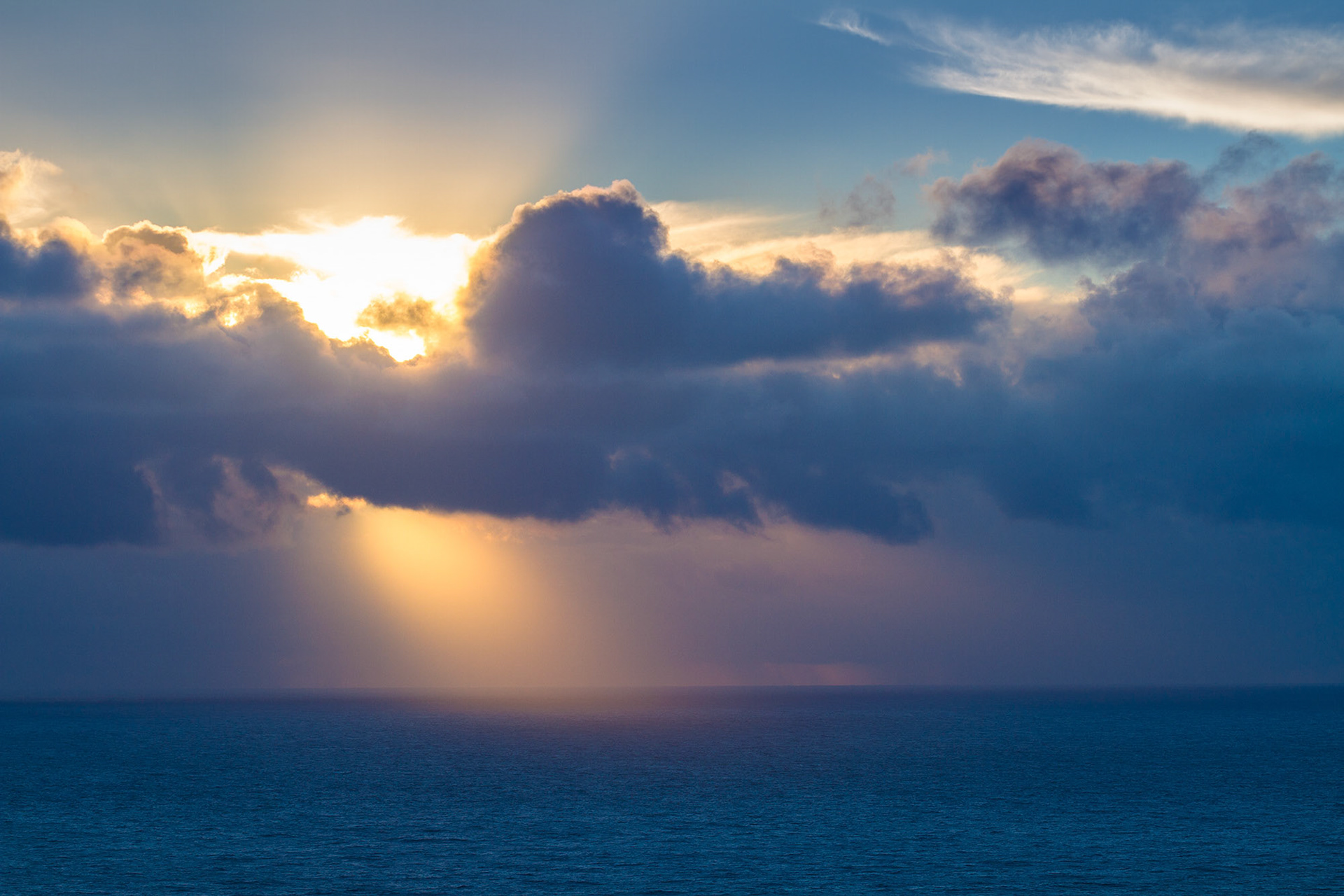 Tasman Sea meets Pacific Ocean