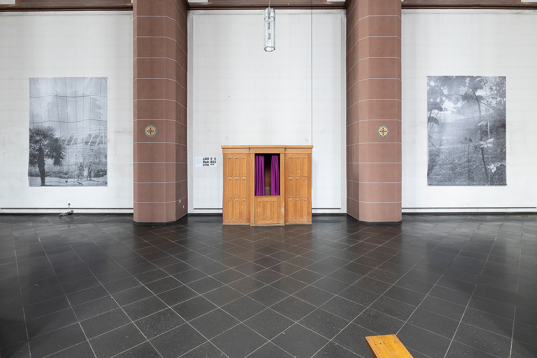 Installation view, photo: Tina van de Weyer