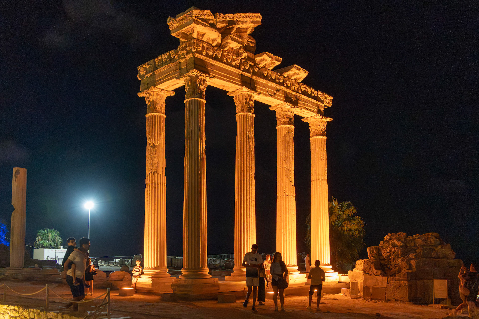 Side Apollon Temple