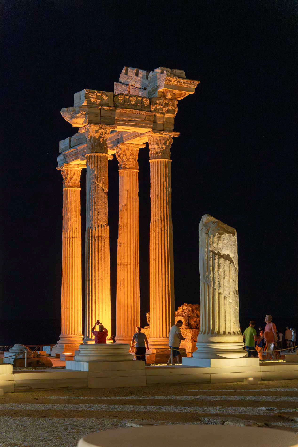Side Apollon Temple