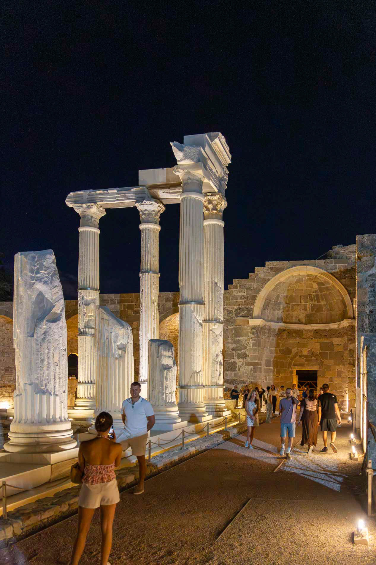 Side Apollon Temple