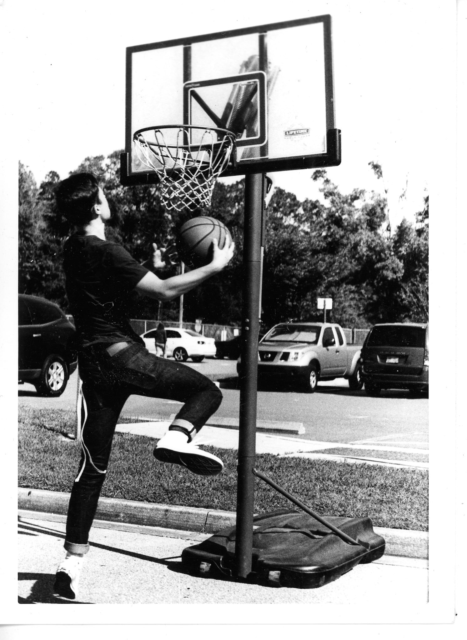 Austin Abistado, Untitled, 2016. Silver gelatin print, 5 x 7 inches.