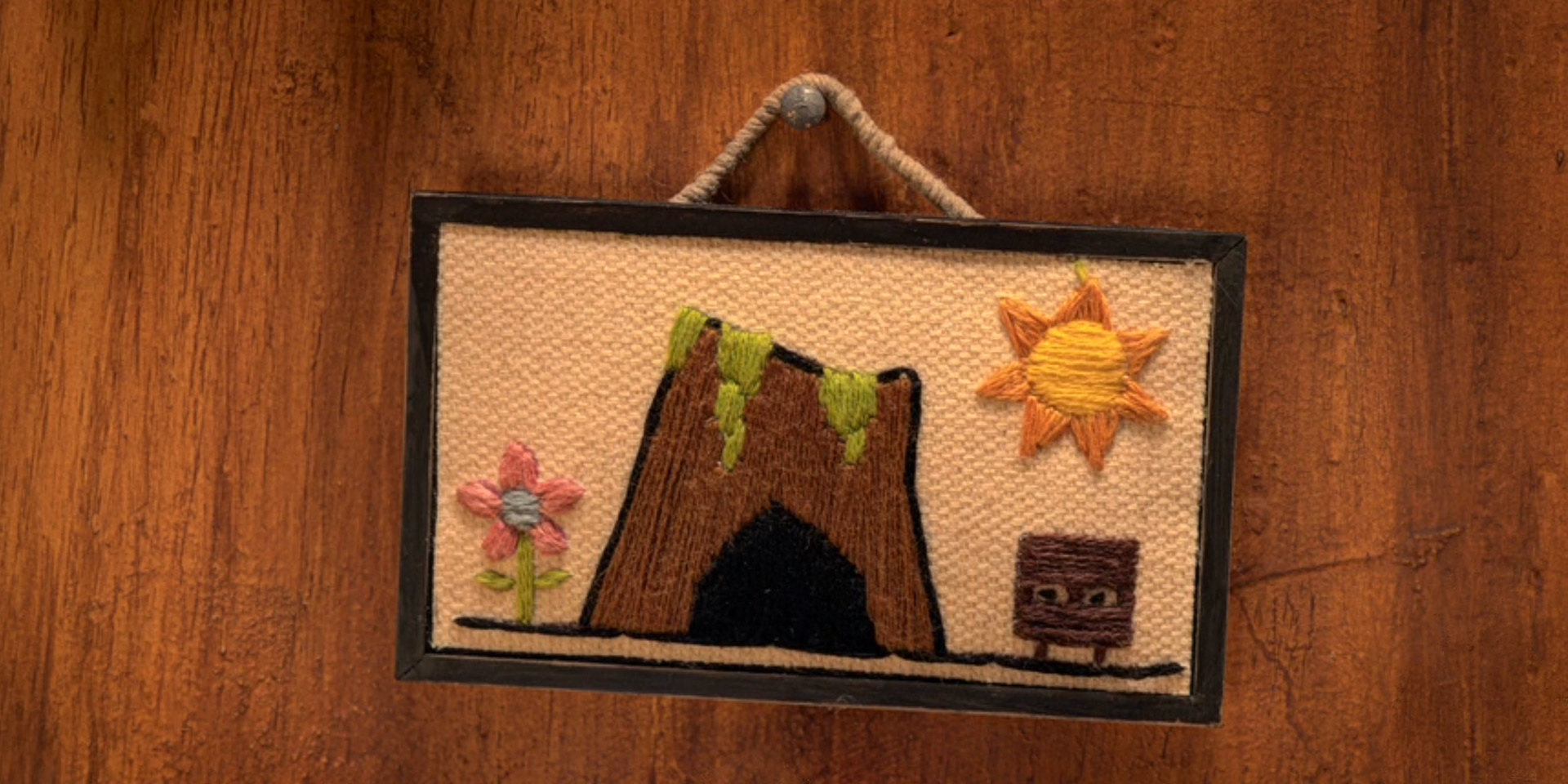 Square's embroidery - movie still