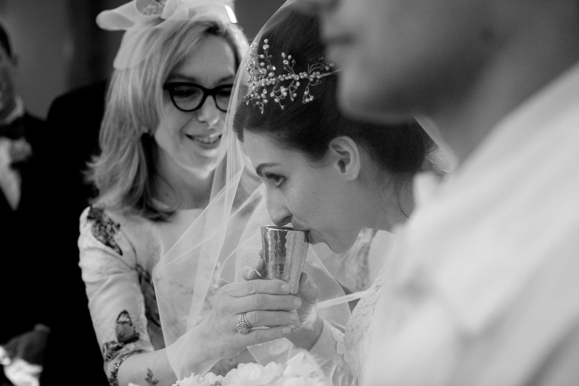 Modern Orthodox Jewish Wedding Grand Lodge Hunt Valley Baltimore Chosson Kallah Tish Bedeken Chuppah Party Portraits Spring Cloudy Rain Fran Berger
