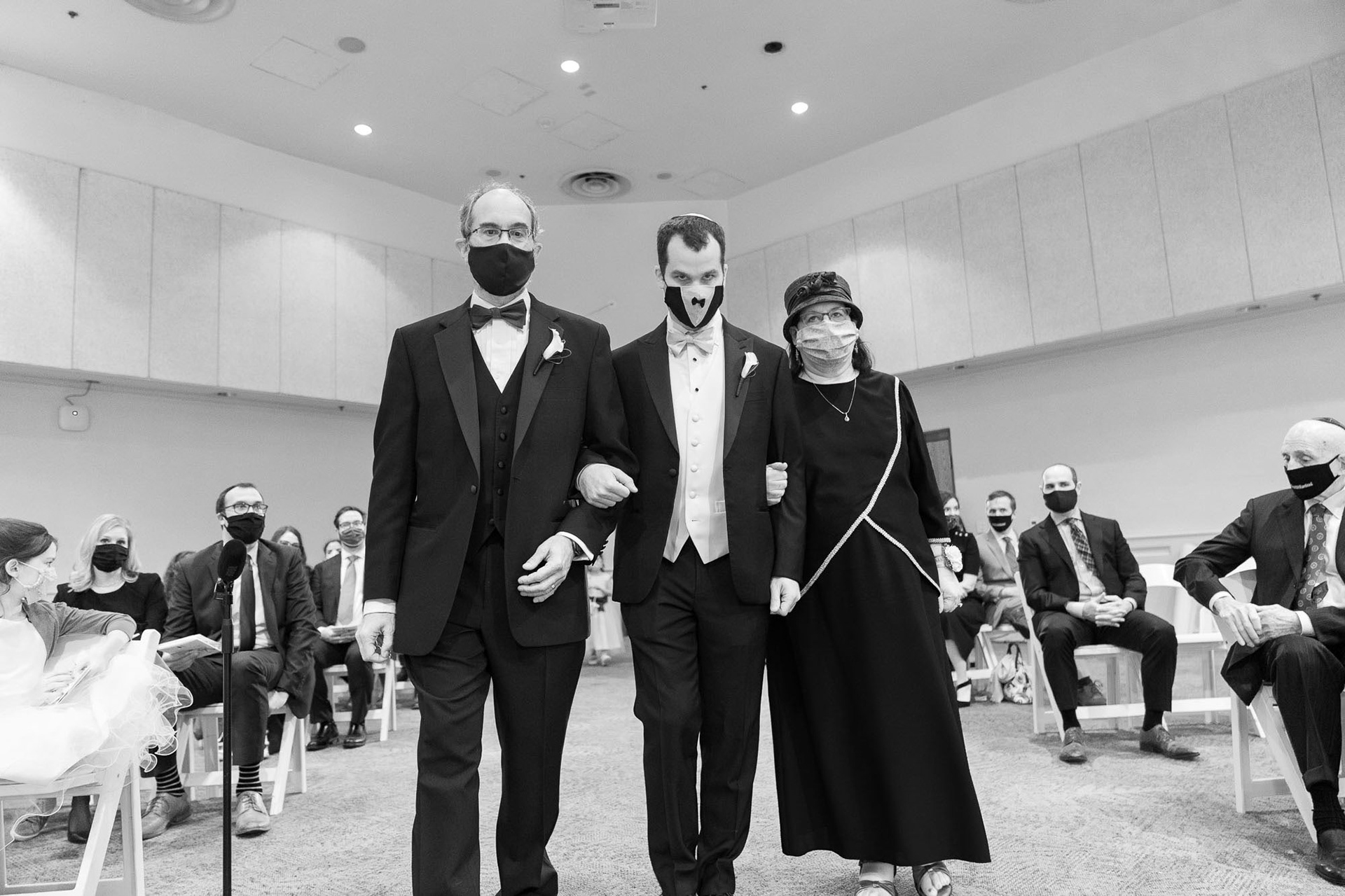 Shoshana and Dani wed at Brookside Gardens in Wheaton, MD on Sunday, November 1, 2020.