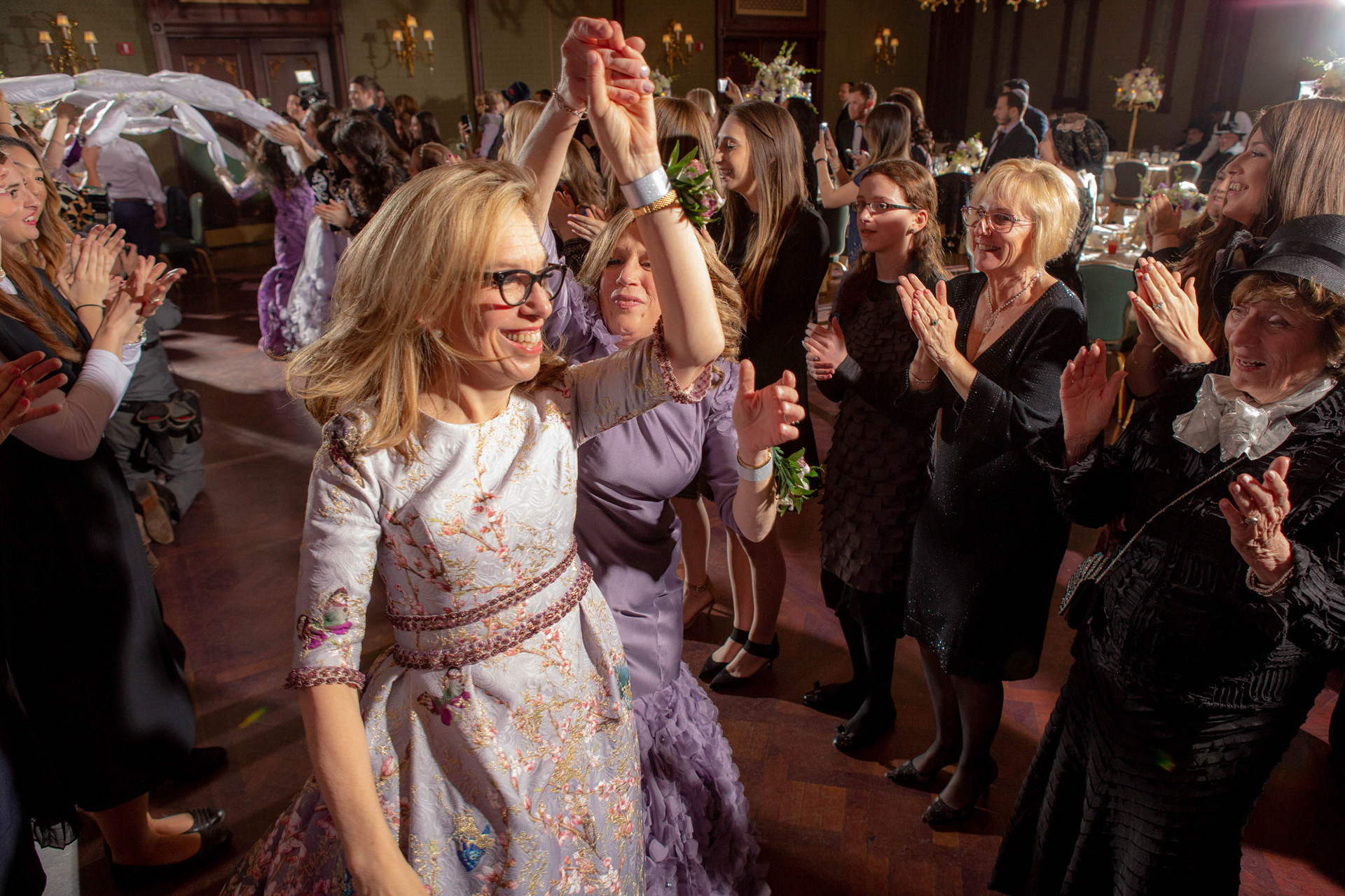 Modern Orthodox Jewish Wedding Grand Lodge Hunt Valley Baltimore Chosson Kallah Tish Bedeken Chuppah Party Portraits Spring Cloudy Rain Fran Berger
