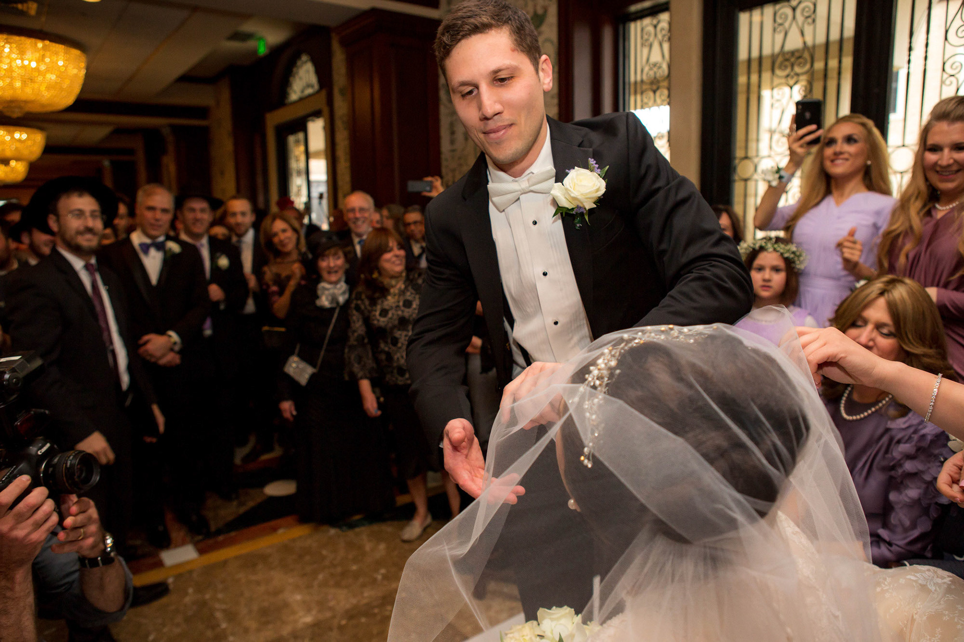 Modern Orthodox Jewish Wedding Grand Lodge Hunt Valley Baltimore Chosson Kallah Tish Bedeken Chuppah Party Portraits Spring Cloudy Rain Fran Berger