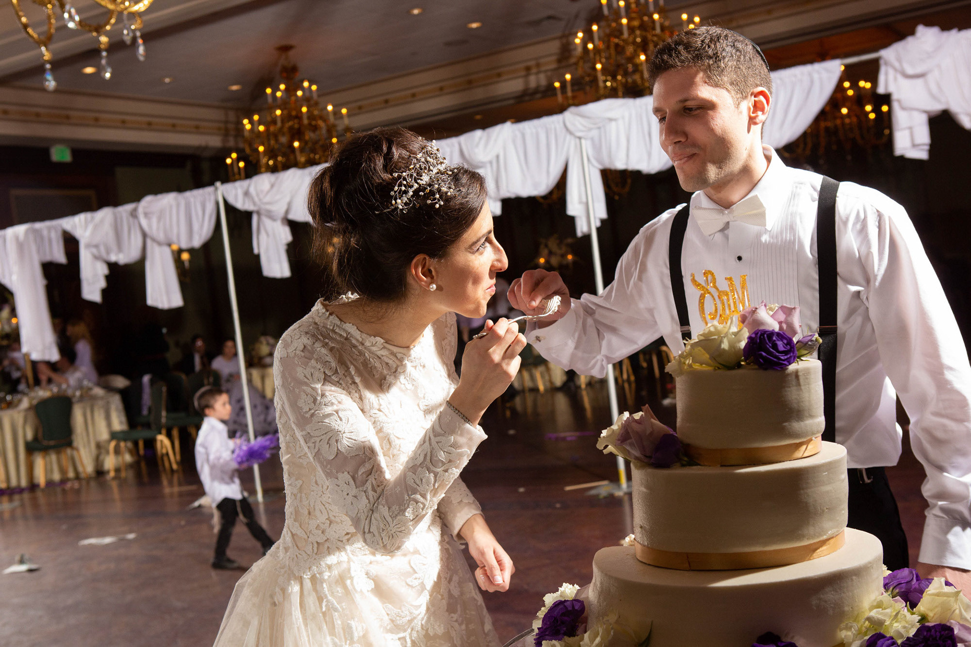 Modern Orthodox Jewish Wedding Grand Lodge Hunt Valley Baltimore Chosson Kallah Tish Bedeken Chuppah Party Portraits Spring Cloudy Rain Fran Berger