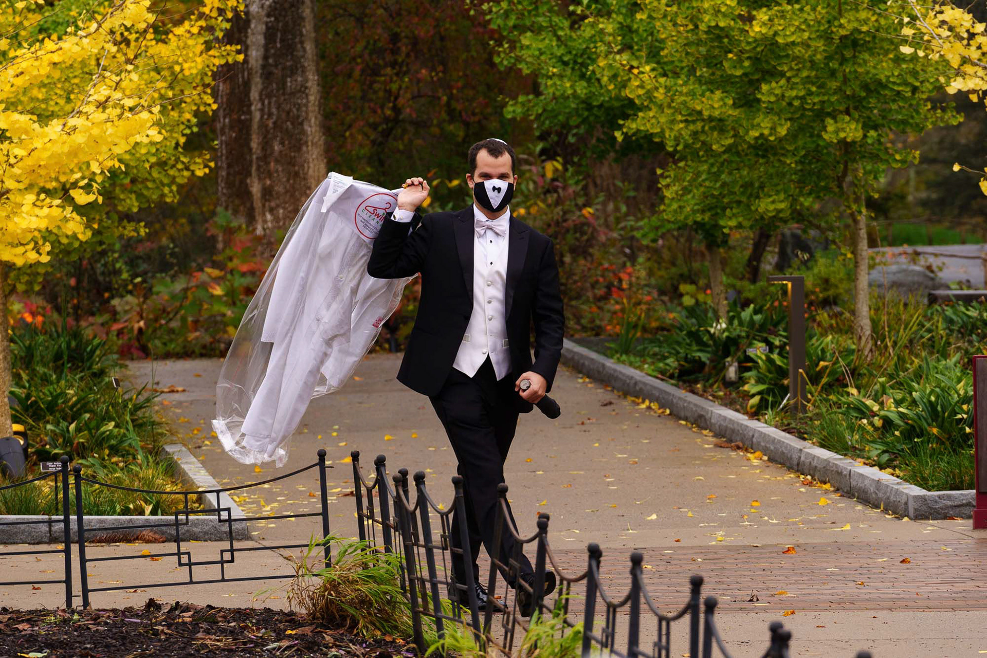 Shoshana and Dani wed at Brookside Gardens in Wheaton, MD on Sunday, November 1, 2020.