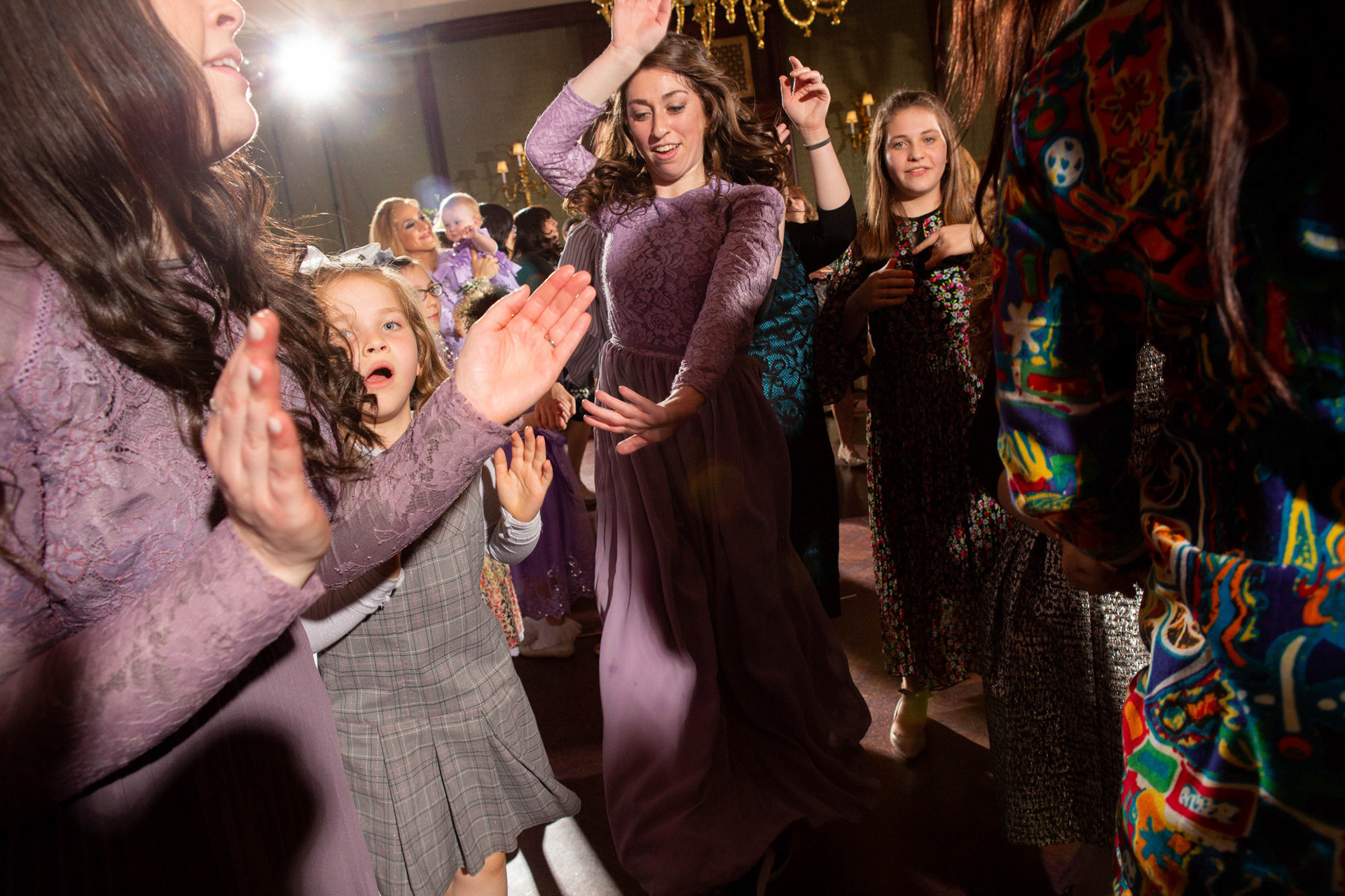 Modern Orthodox Jewish Wedding Grand Lodge Hunt Valley Baltimore Chosson Kallah Tish Bedeken Chuppah Party Portraits Spring Cloudy Rain Fran Berger