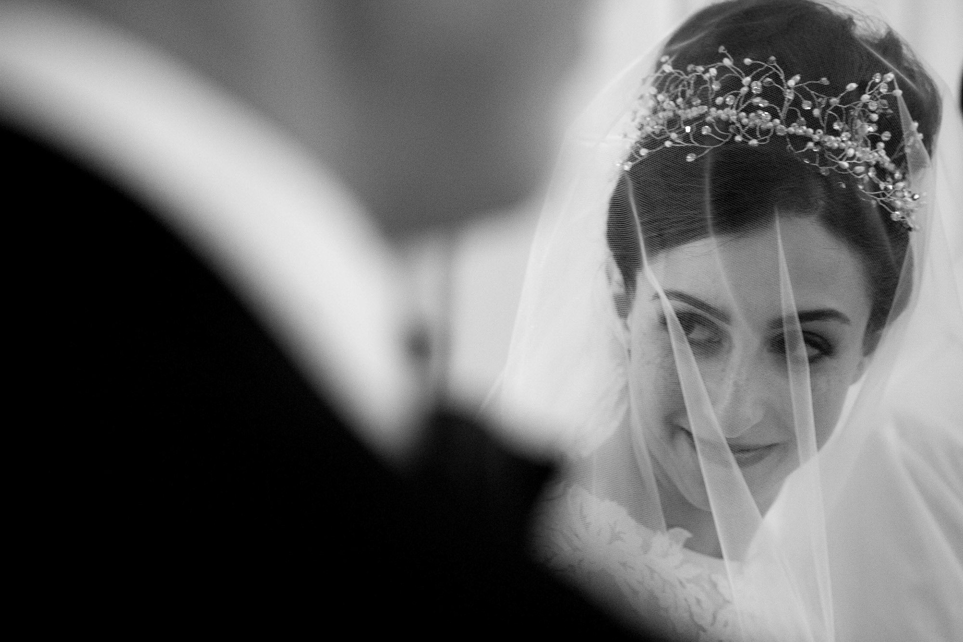 Modern Orthodox Jewish Wedding Grand Lodge Hunt Valley Baltimore Chosson Kallah Tish Bedeken Chuppah Party Portraits Spring Cloudy Rain Fran Berger