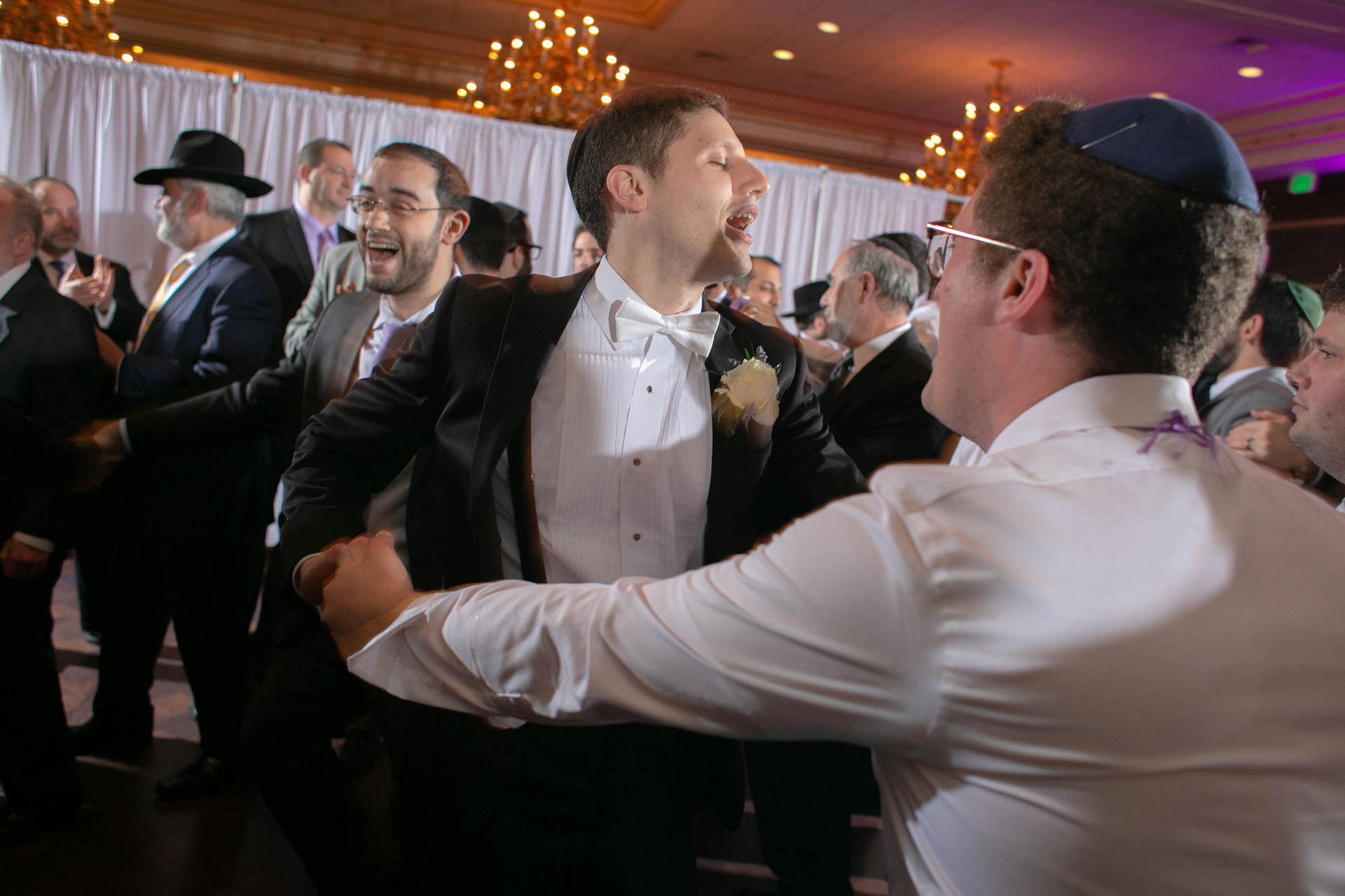 Modern Orthodox Jewish Wedding Grand Lodge Hunt Valley Baltimore Chosson Kallah Tish Bedeken Chuppah Party Portraits Spring Cloudy Rain Fran Berger