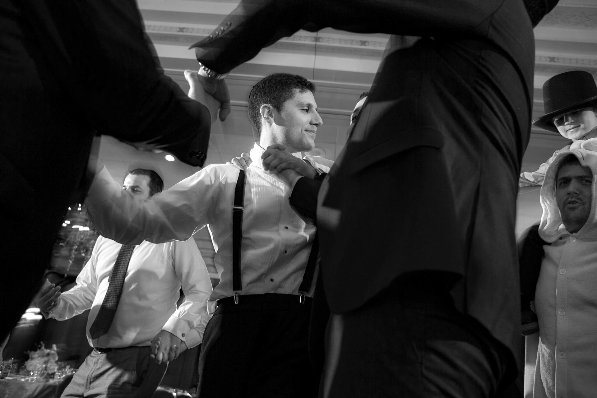 Modern Orthodox Jewish Wedding Grand Lodge Hunt Valley Baltimore Chosson Kallah Tish Bedeken Chuppah Party Portraits Spring Cloudy Rain Fran Berger