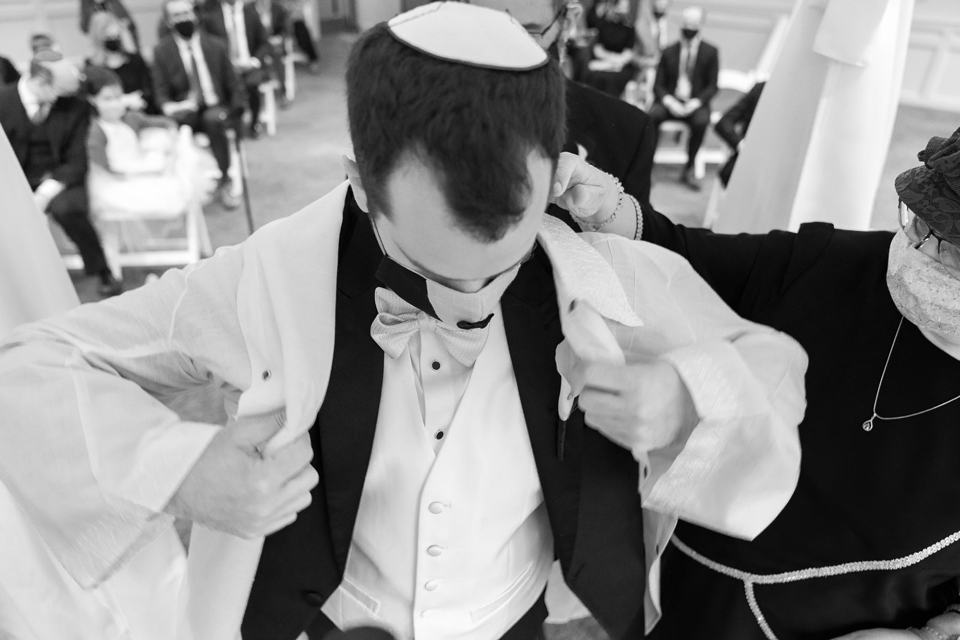 Shoshana and Dani wed at Brookside Gardens in Wheaton, MD on Sunday, November 1, 2020.