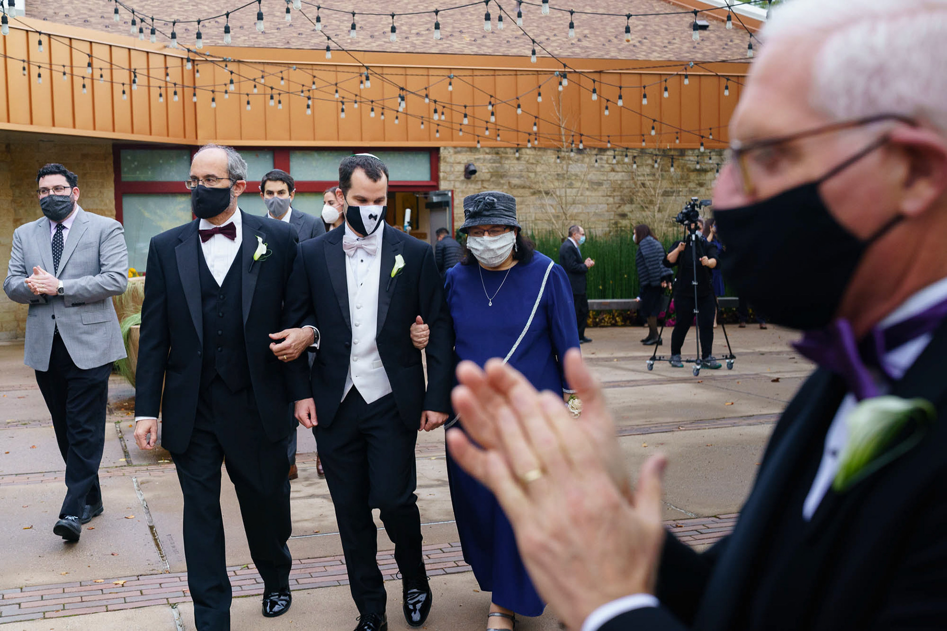 Shoshana and Dani wed at Brookside Gardens in Wheaton, MD on Sunday, November 1, 2020.