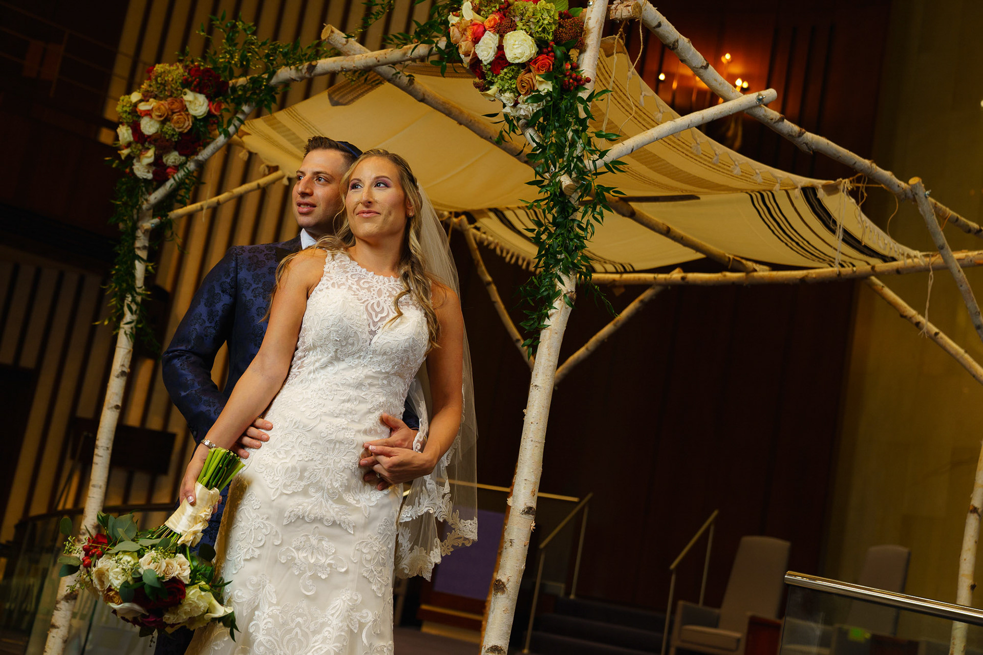 Melissa and Lee get married at Chizuk Amuno Congregation in Baltimore, MD on Saturday, November 7, 2020.