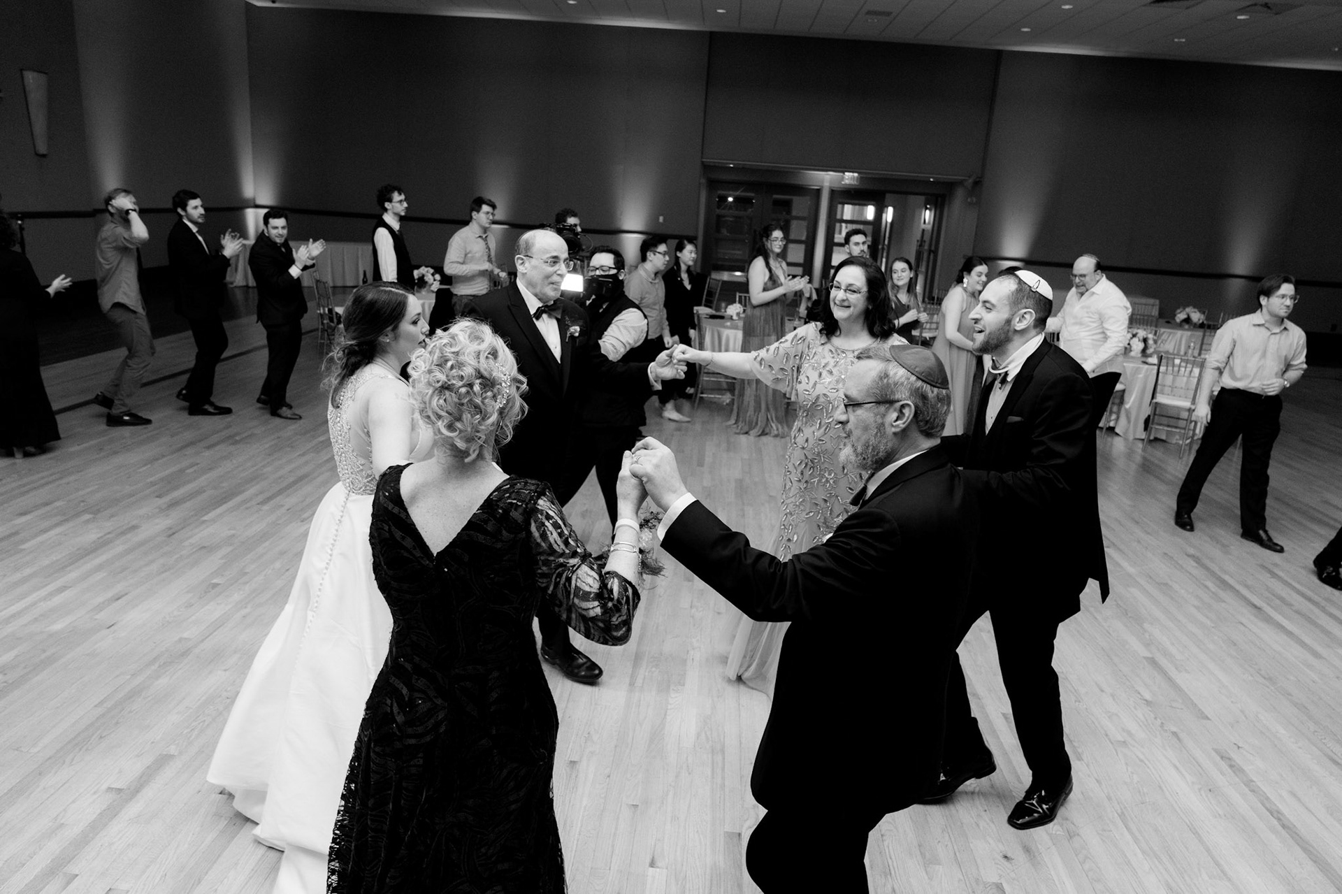 Wedding of Rebecca and Elliot at Beth Tfiloh in Pikesville, MD on Sunday, December 12, 2021.