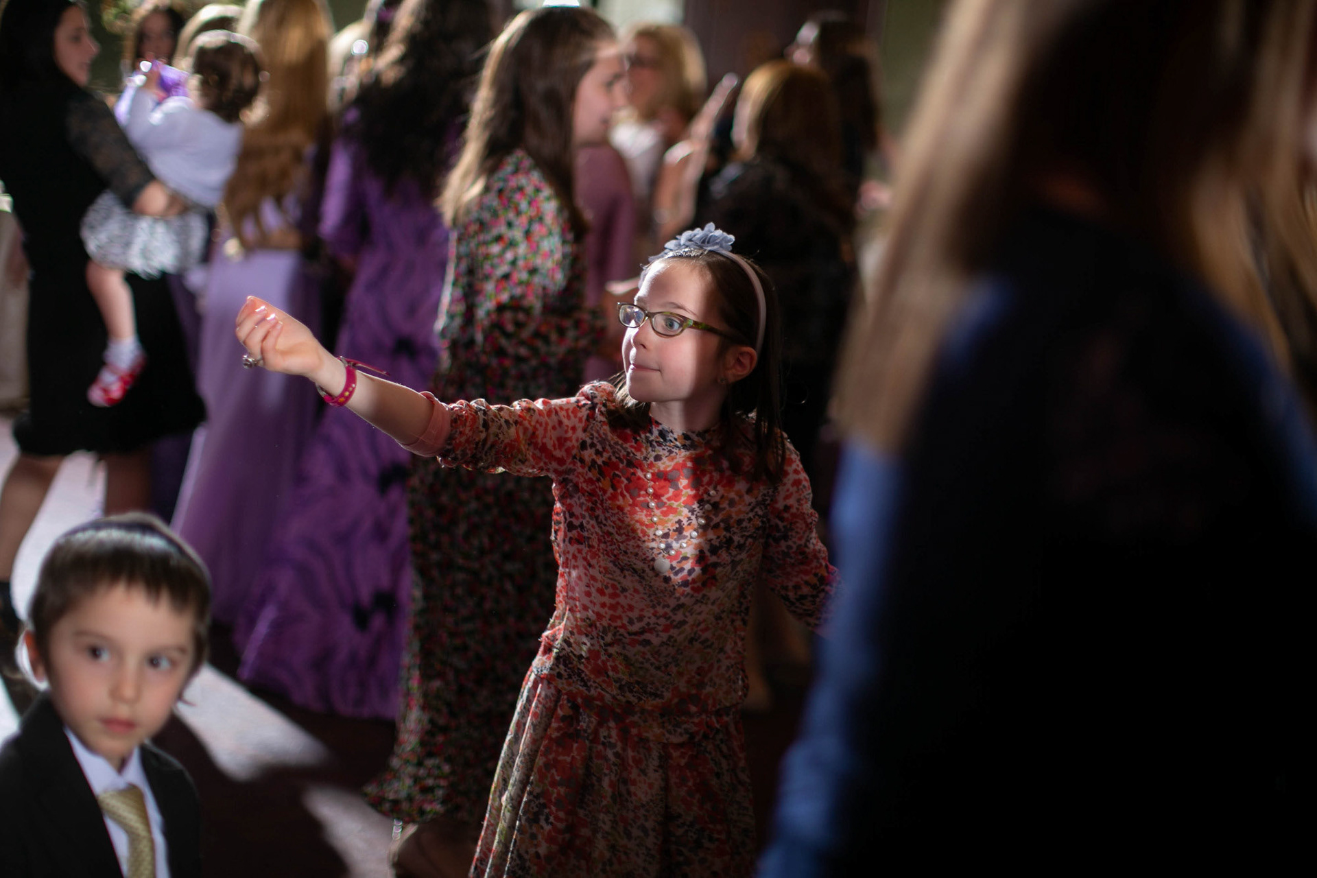 Modern Orthodox Jewish Wedding Grand Lodge Hunt Valley Baltimore Chosson Kallah Tish Bedeken Chuppah Party Portraits Spring Cloudy Rain Fran Berger