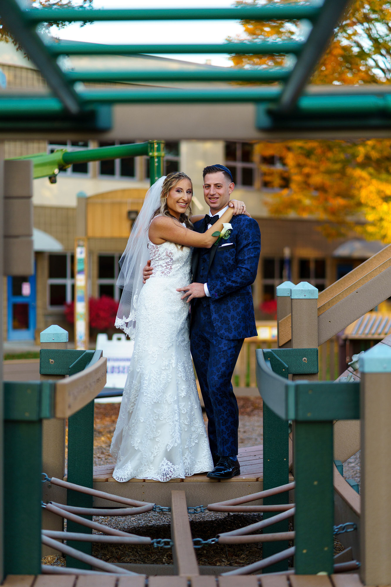 Melissa and Lee get married at Chizuk Amuno Congregation in Baltimore, MD on Saturday, November 7, 2020.