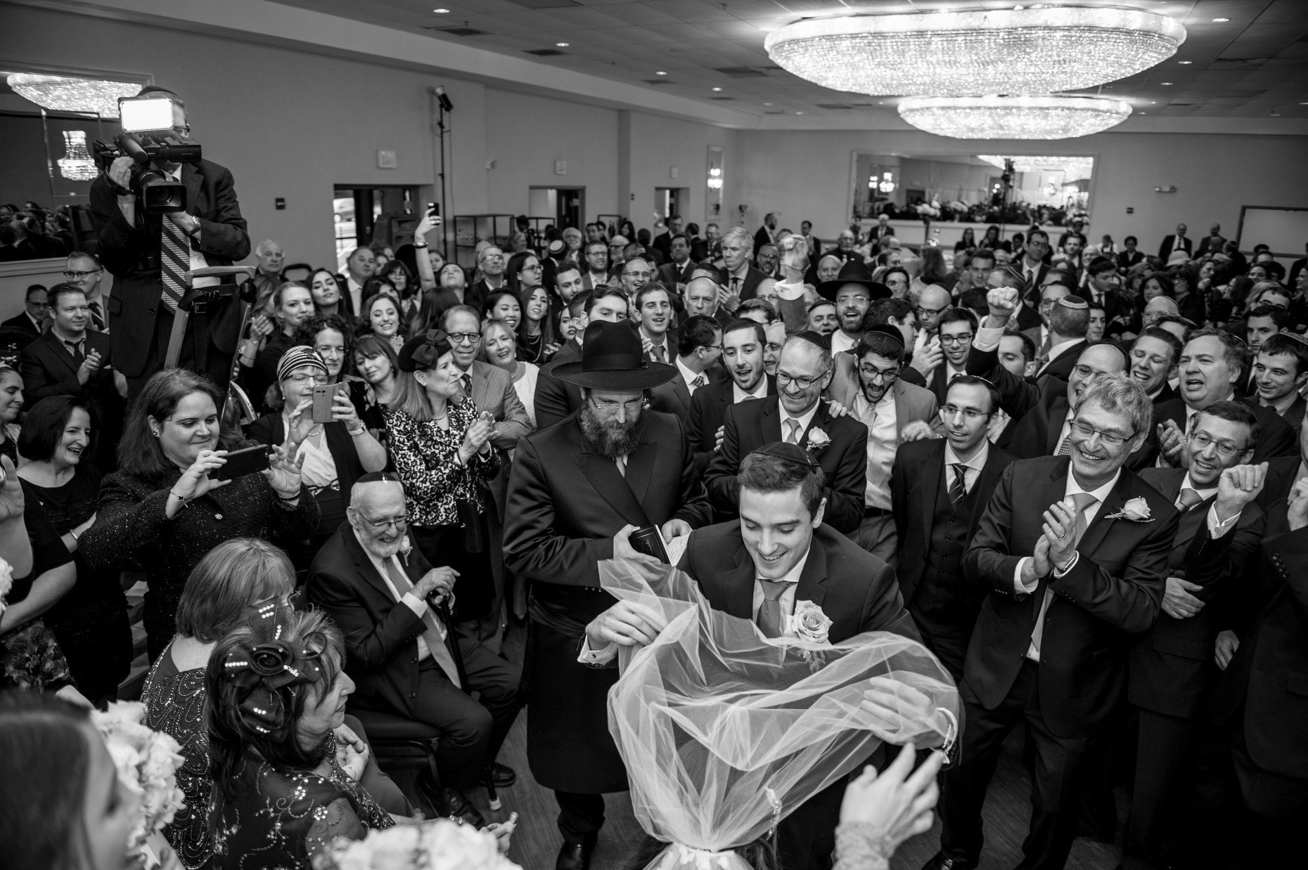 Rebecca and Gavriel's wedding at Shomrei Emunah on Sunday, November 22, 2015.