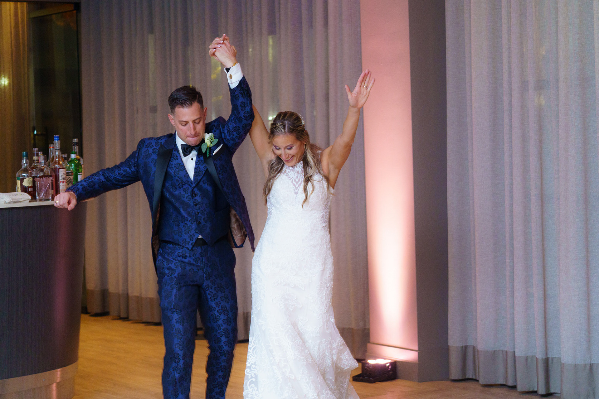 Melissa and Lee get married at Chizuk Amuno Congregation in Baltimore, MD on Saturday, November 7, 2020.