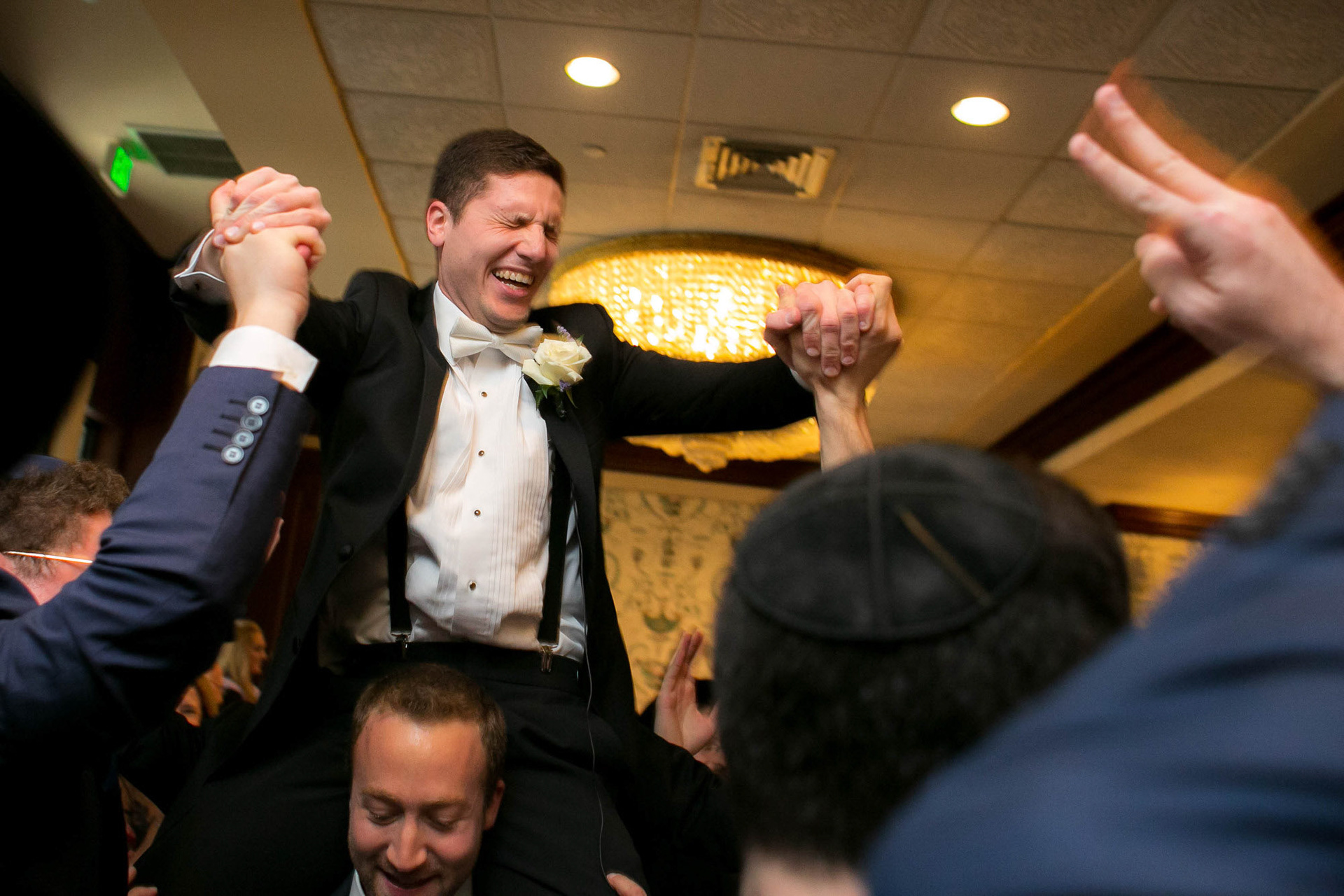 Modern Orthodox Jewish Wedding Grand Lodge Hunt Valley Baltimore Chosson Kallah Tish Bedeken Chuppah Party Portraits Spring Cloudy Rain Fran Berger