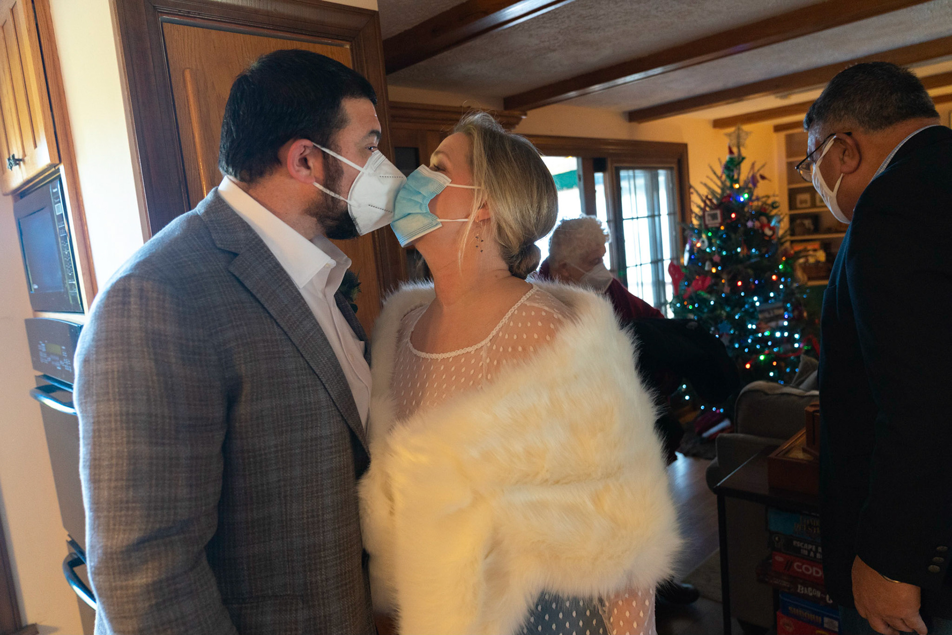 Sarah and Raj wed at their home in Parkton, MD on Sunday, December 27, 2020.