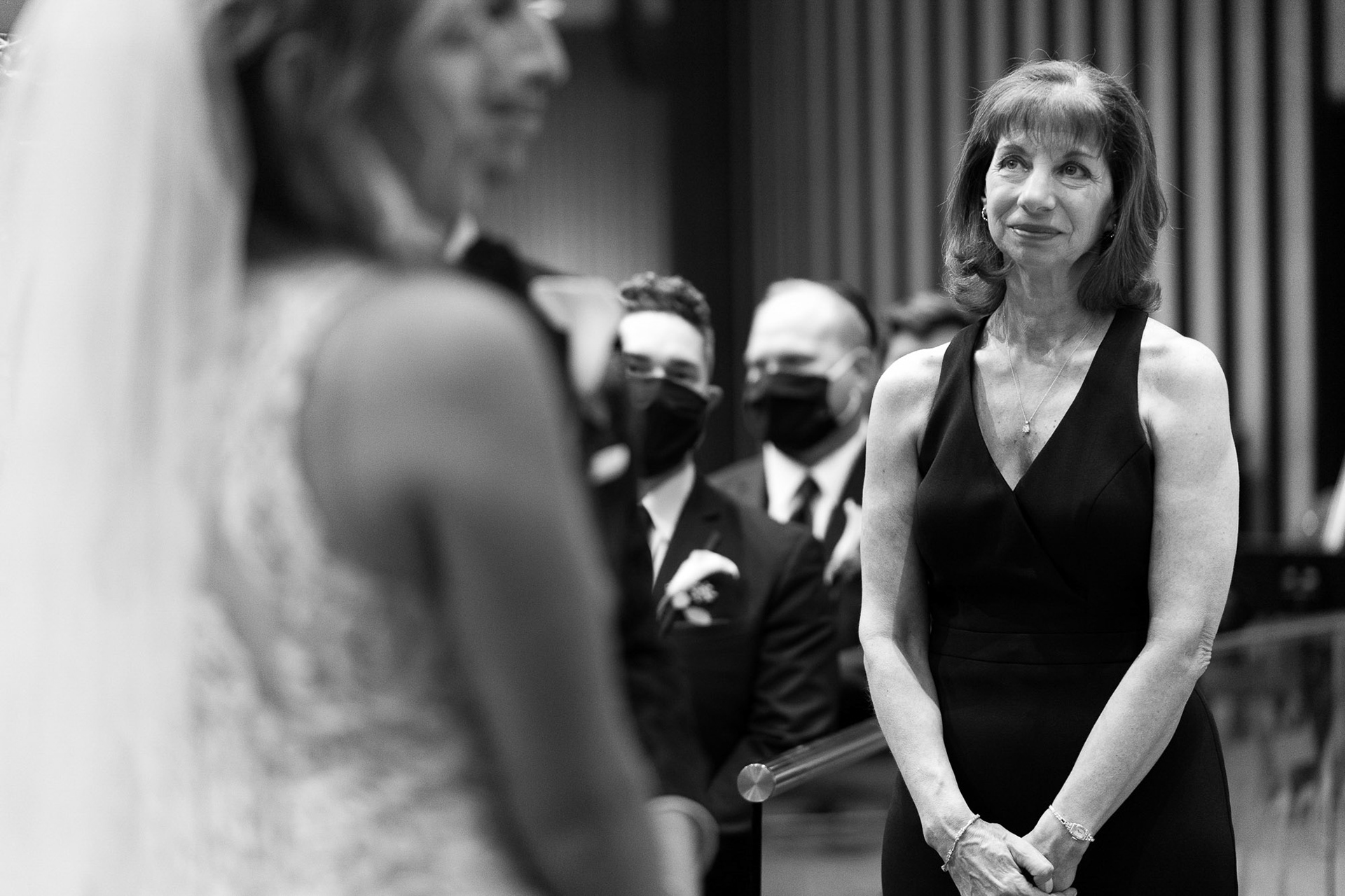 Melissa and Lee get married at Chizuk Amuno Congregation in Baltimore, MD on Saturday, November 7, 2020.